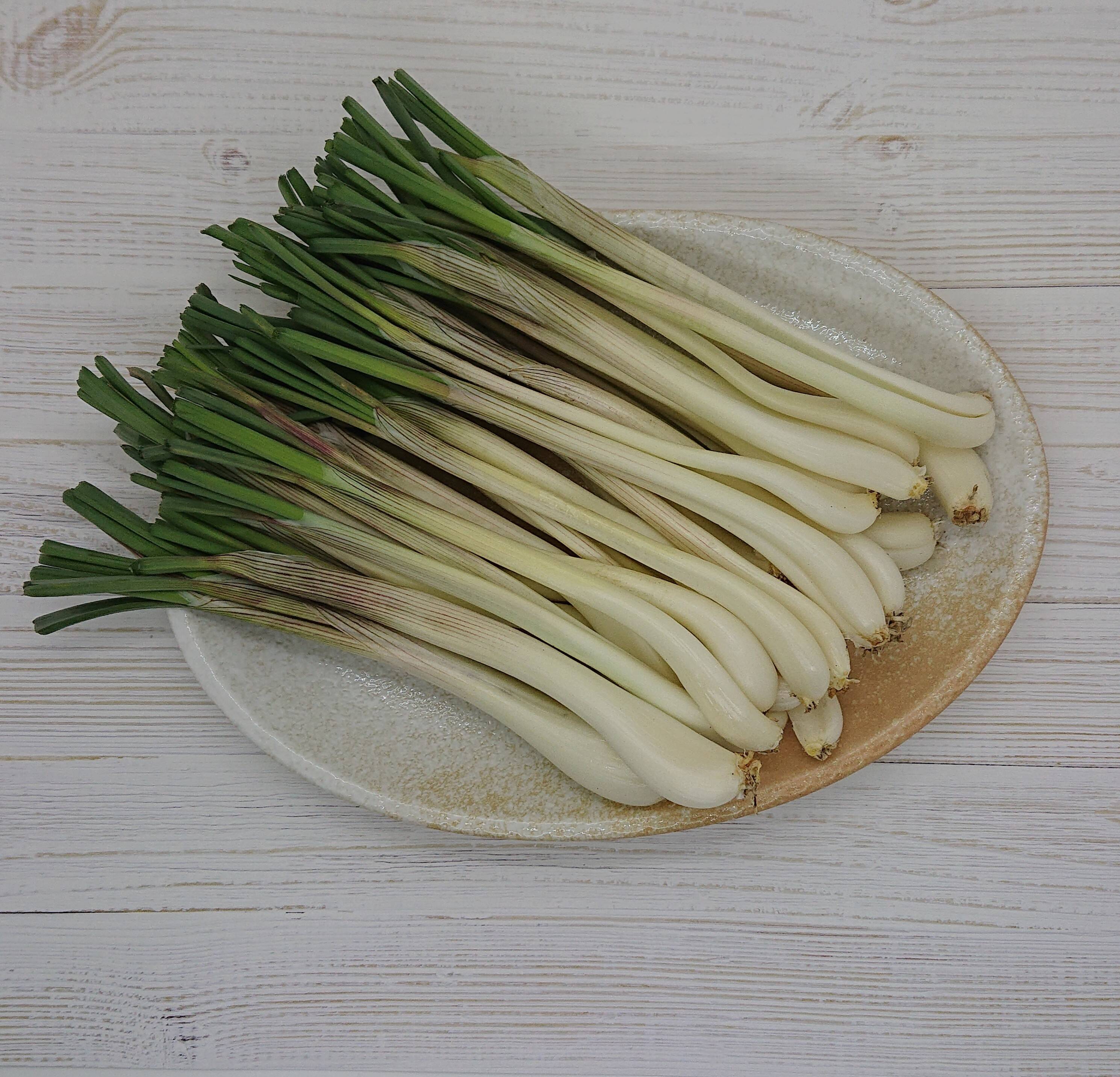 東京都新島産】シャキシャキの歯ごたえ！ 島らっきょう 皮むき(200