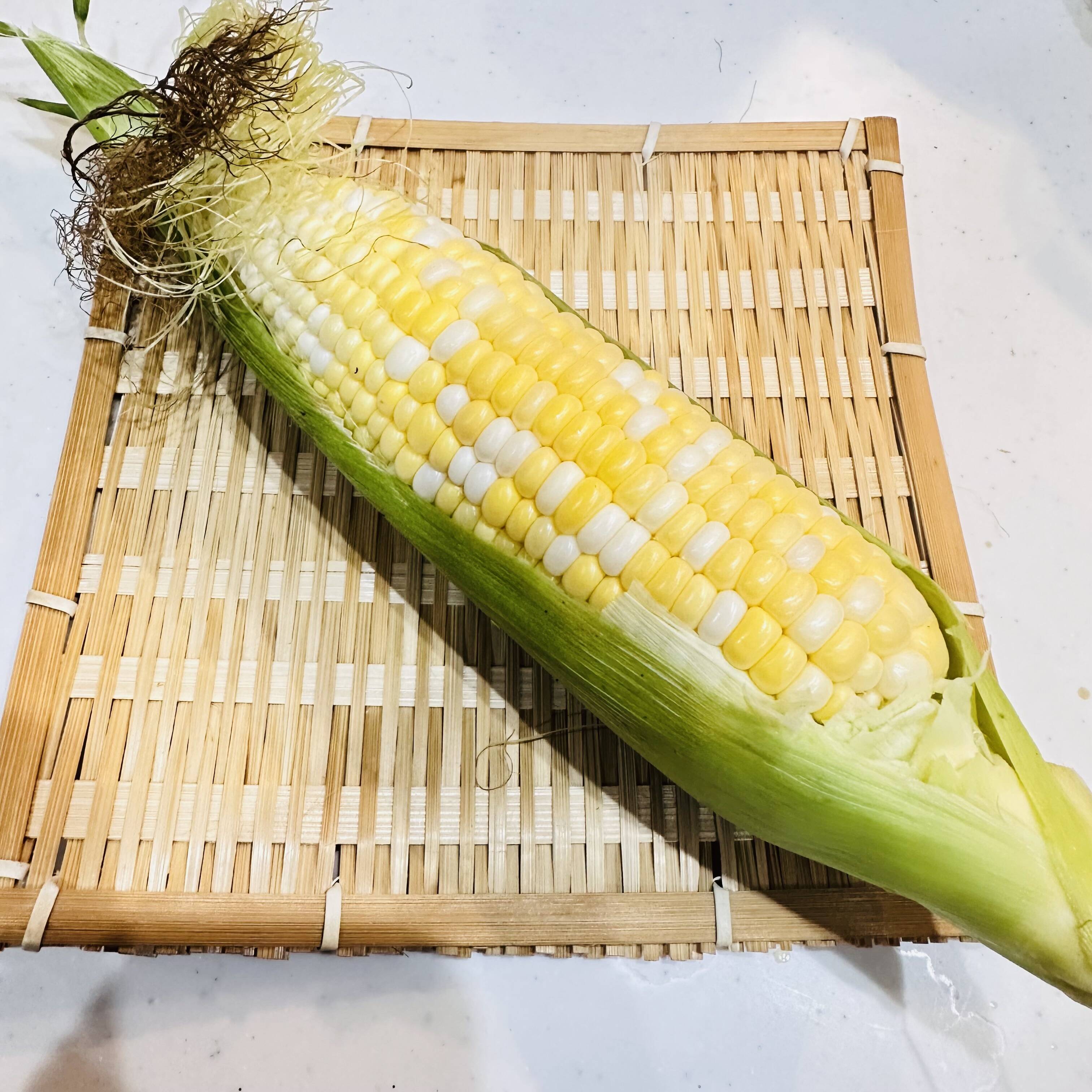 白と黄色の甘いとうもろこしドルチェドリーム🌽＜食べチョクプロデュース商品＞