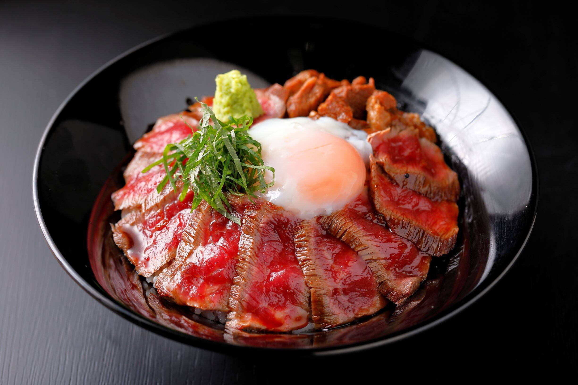 あか 牛 丼