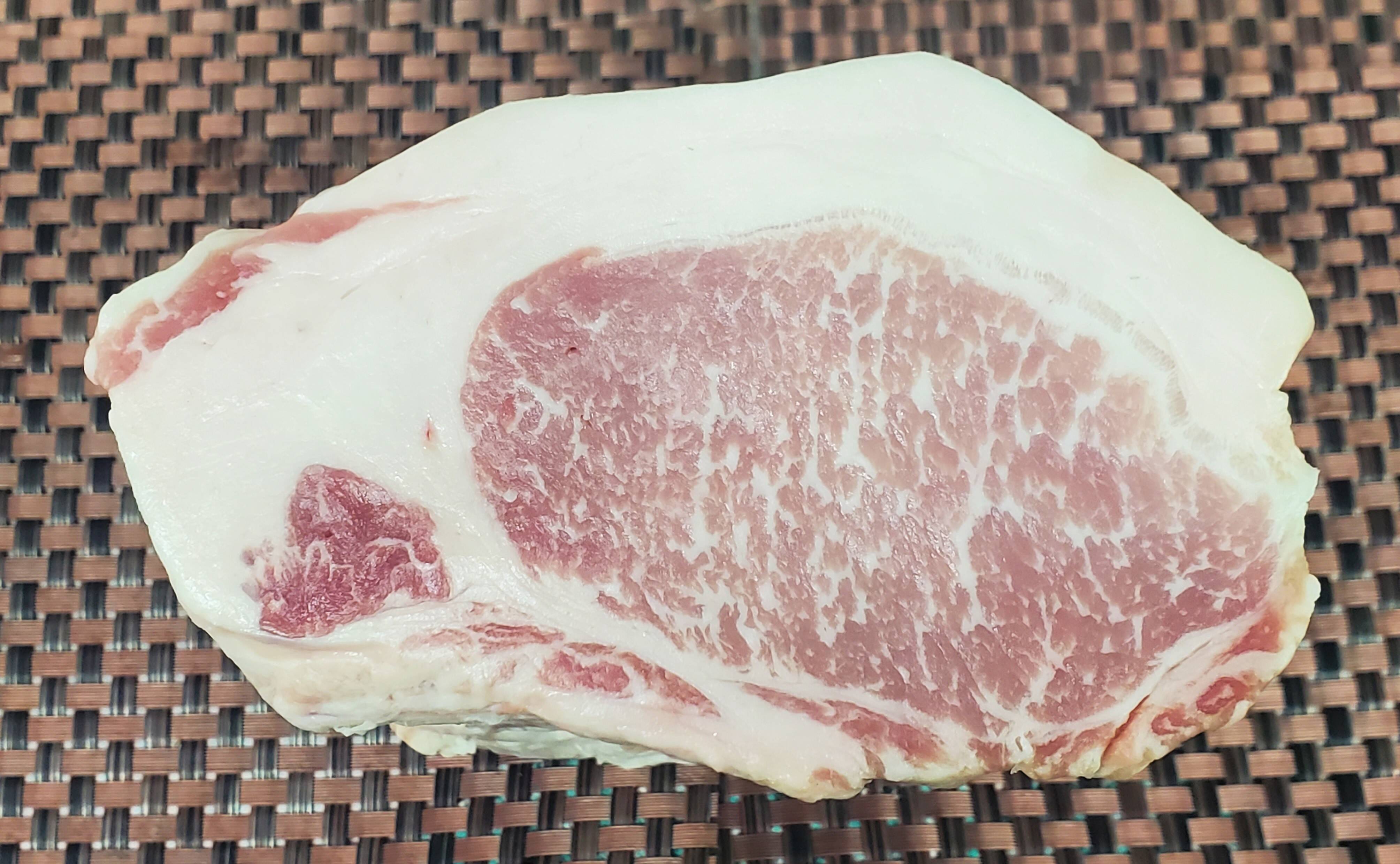 豚ロース ブロック 500g：大阪府産の肉｜食べチョク｜産地直送(産直)お取り寄せ通販 - 農家・漁師から旬の食材を直送