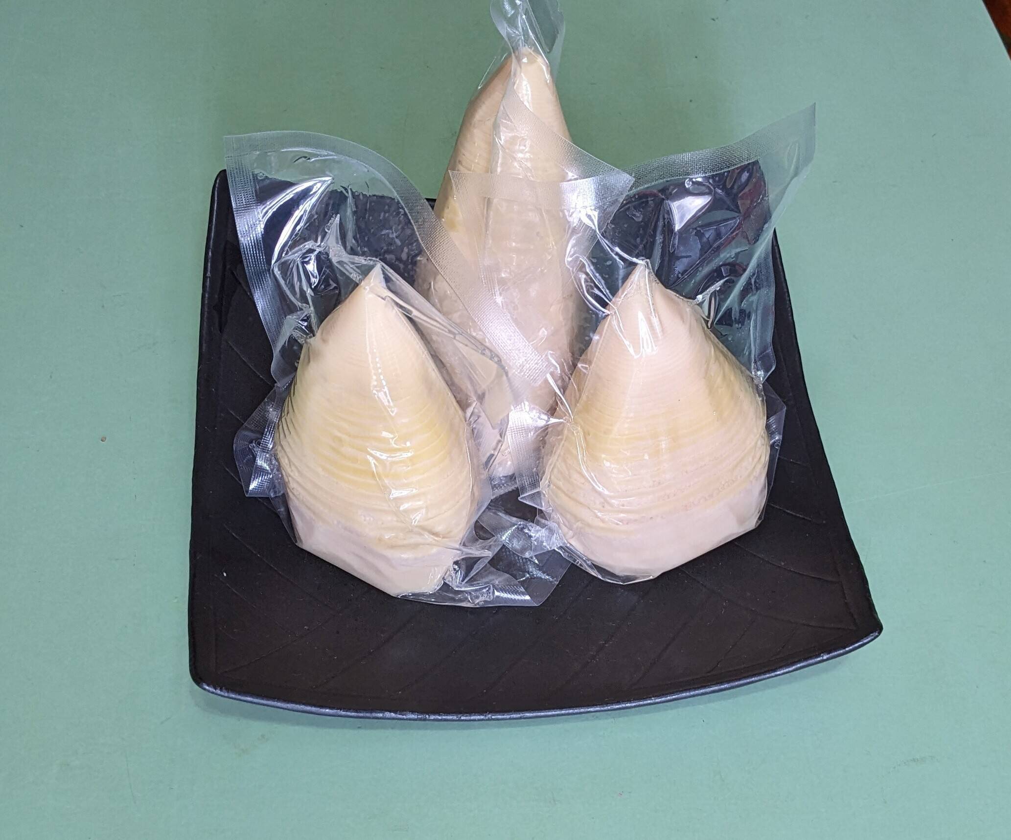 水煮『筍』1.0kg ！朝採りアク抜き茹で筍！丸ごと2～3本を真空