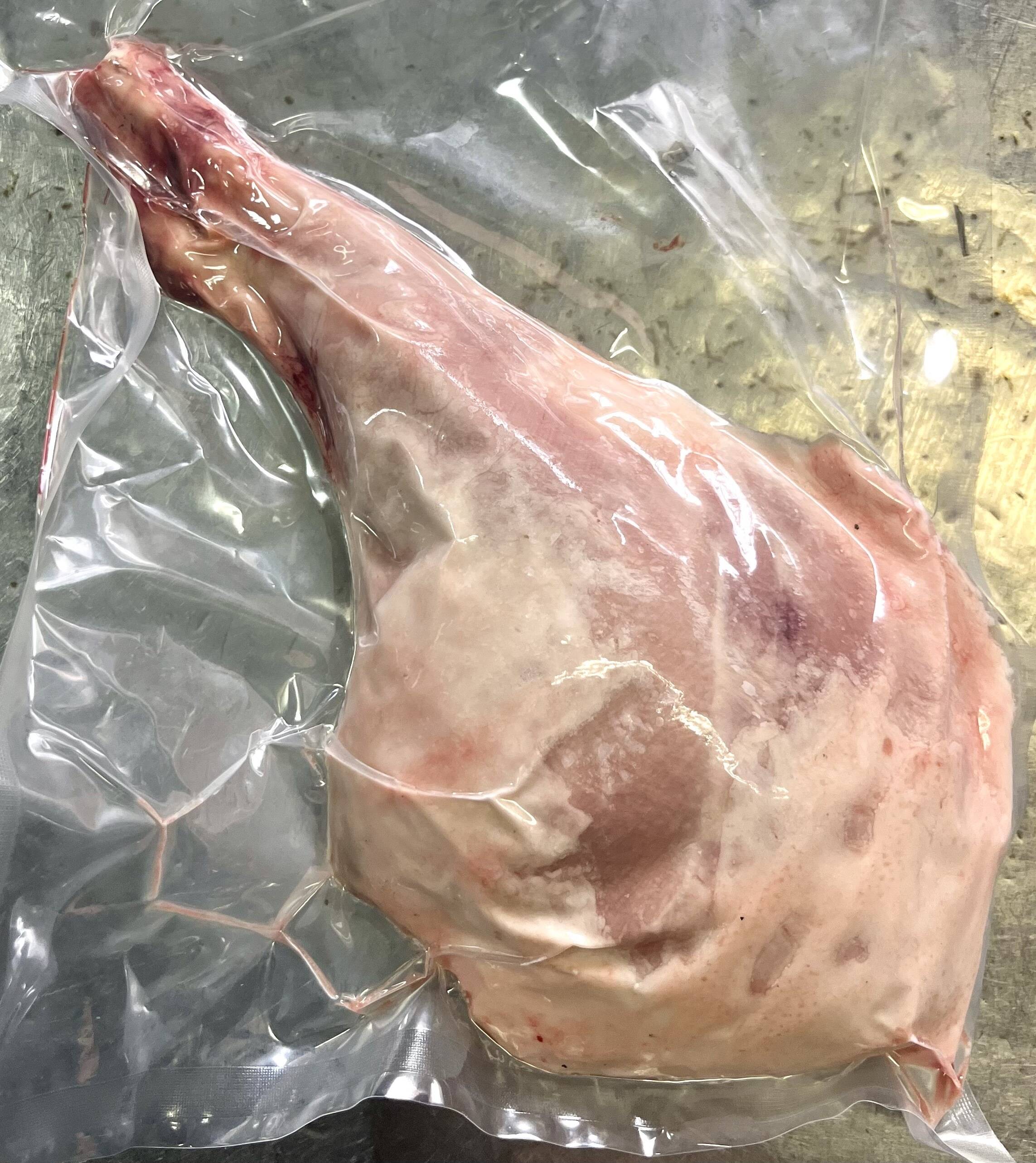 仔猪の骨付き肉【1.09kg】：京都府産の猪肉｜食べチョク｜産地直送(産直)お取り寄せ通販 - 農家・漁師から旬の食材を直送