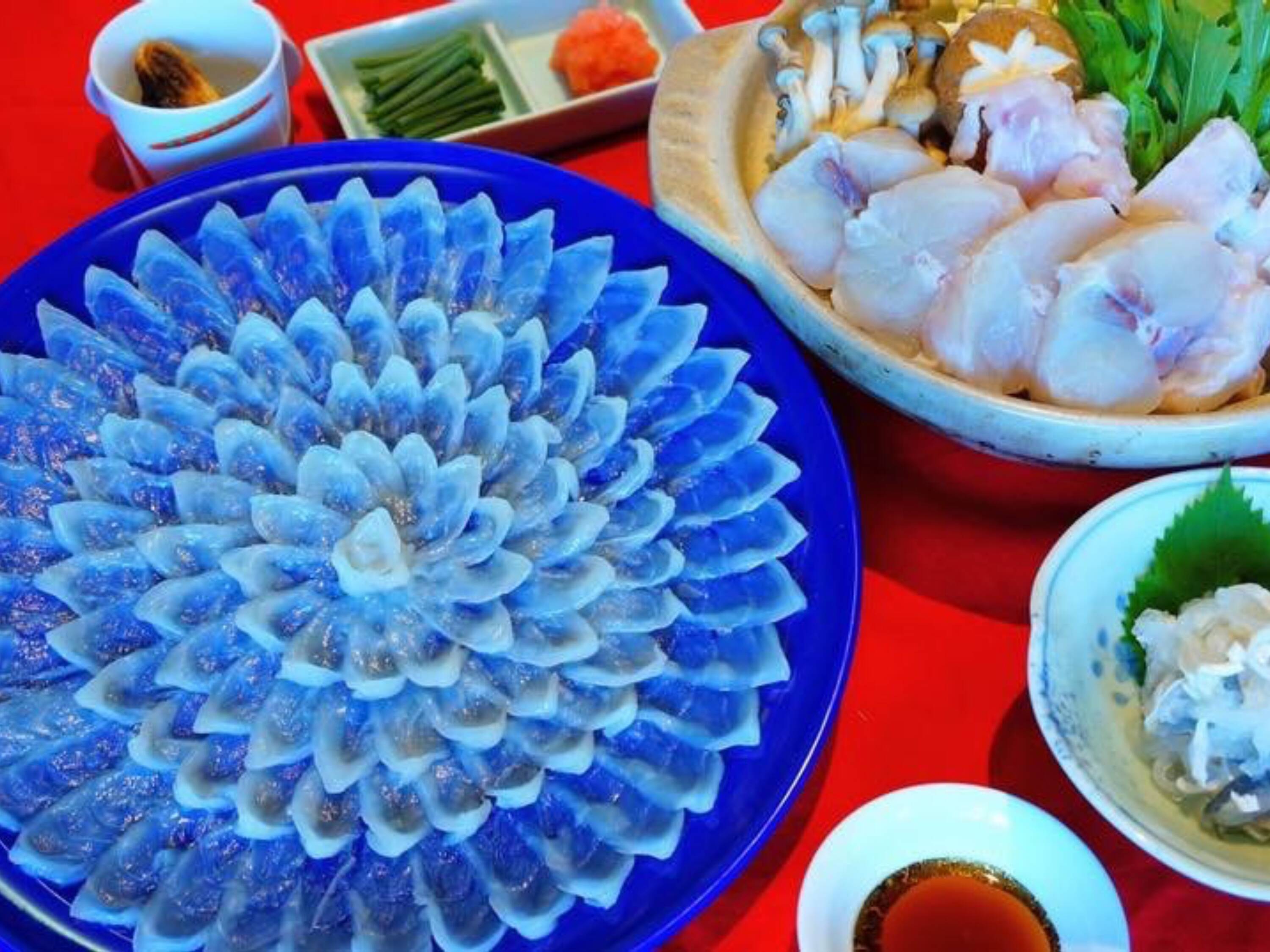 山徳窯、青磁 超特大皿、大皿 中皿 3皿 (ふぐ刺し皿) 有田焼