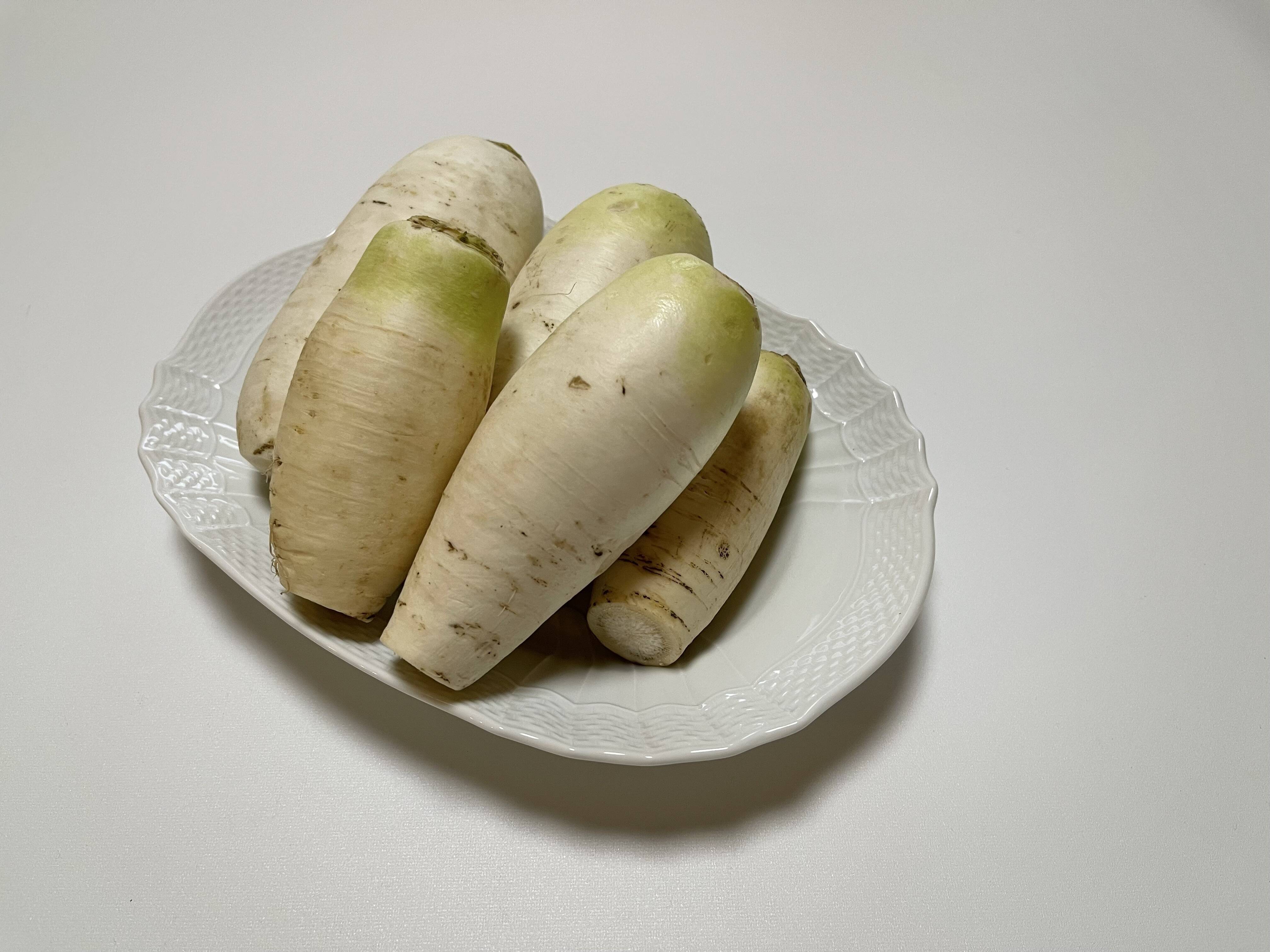 お買い得品! 福井県産 辛味大根 B品 4kg：福井県産の野菜｜食べチョク