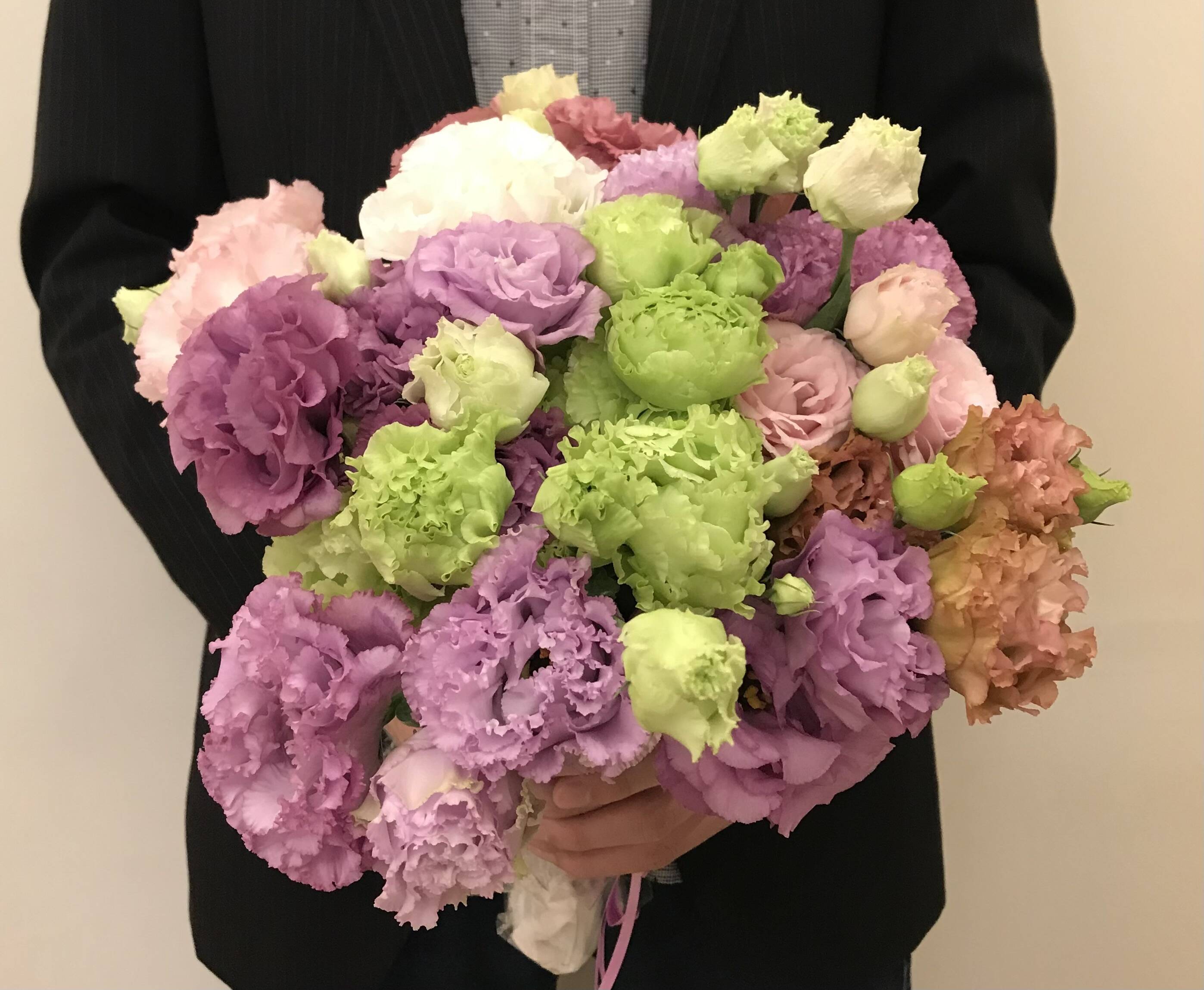 花 大切な人へのプレゼント「トルコキキョウ・・・家族へ」 トルコキキョウの爽やかな花束 - 友達に贈る誕生日フラワー