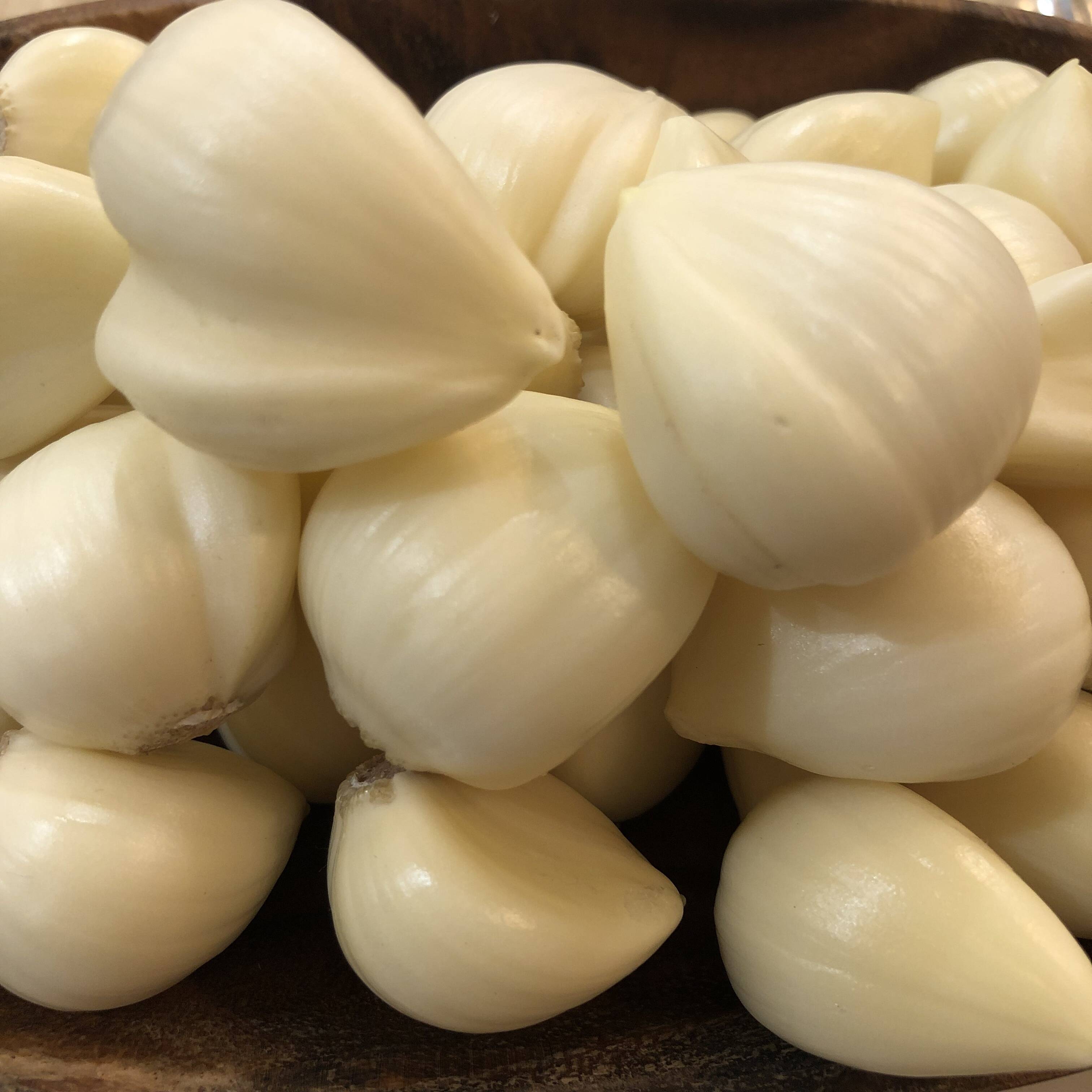 特大サイズの大粒むきにんにく販売中です|食べチョク|産地直送(産直)お取り寄せ通販 - 農家・漁師から旬の食材を直送