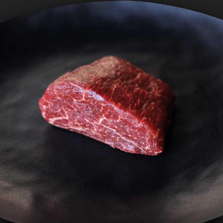 宮崎県産黒毛和牛　延岡長寿牛　ヒレ 希少】八崎牛 ヒレ 100g：宮崎県産の黒毛和牛｜食べチョク｜産地