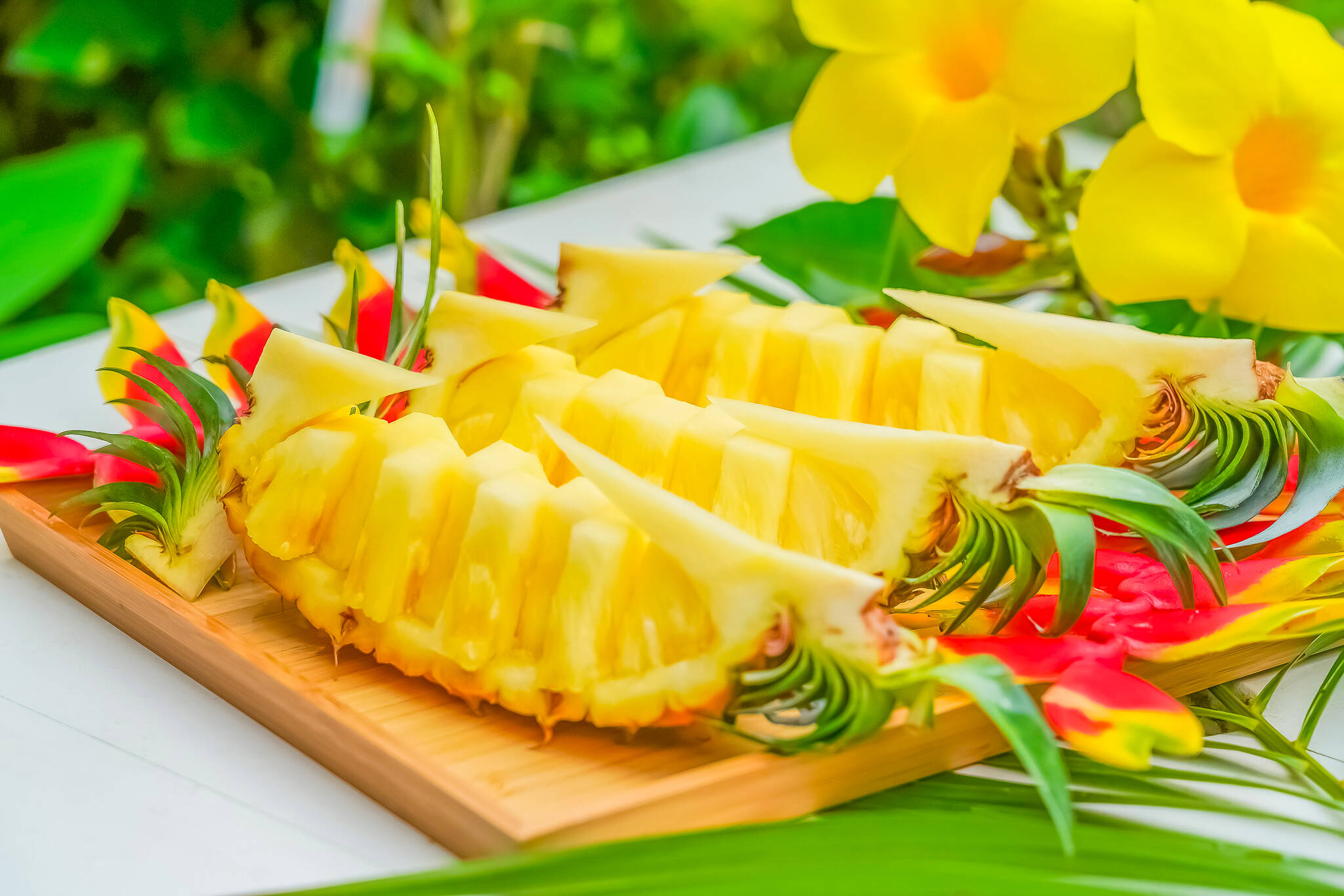 パイナップルの極み！西表島産『完熟ハワイ種(島パイン)』2㎏（2～3玉