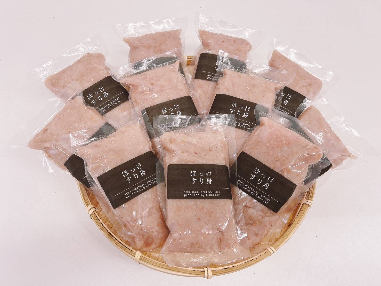 冷凍無添加】100%秋田県八森産ほっけすり身? 3パック900g：秋田県産の 