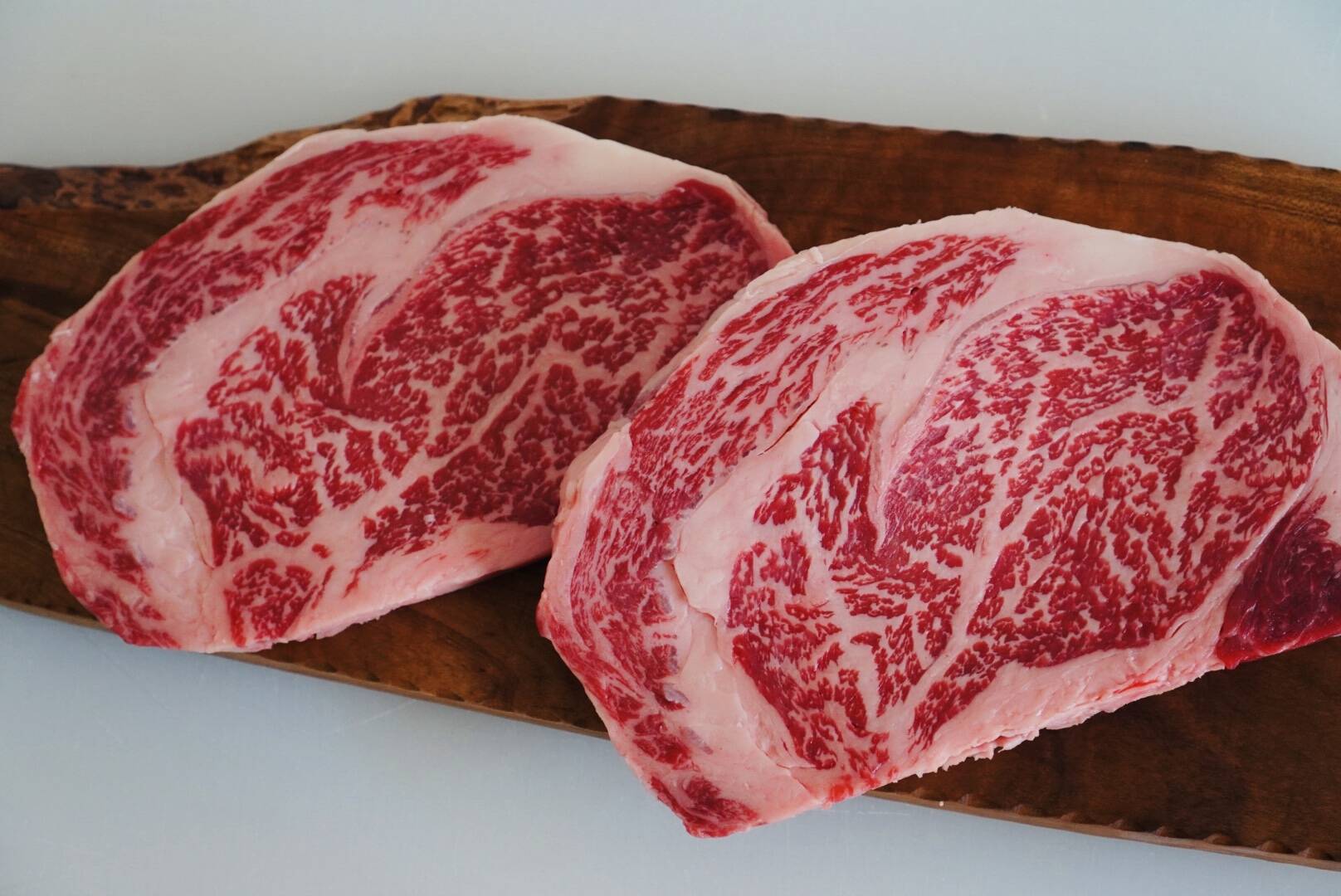 【助けて】特別価格の厚切りサーロインステーキ（300g×5枚）：佐賀県産の牛肉｜食べチョク｜産地直送(産直)お取り寄せ通販 -  農家・漁師から旬の食材を直送