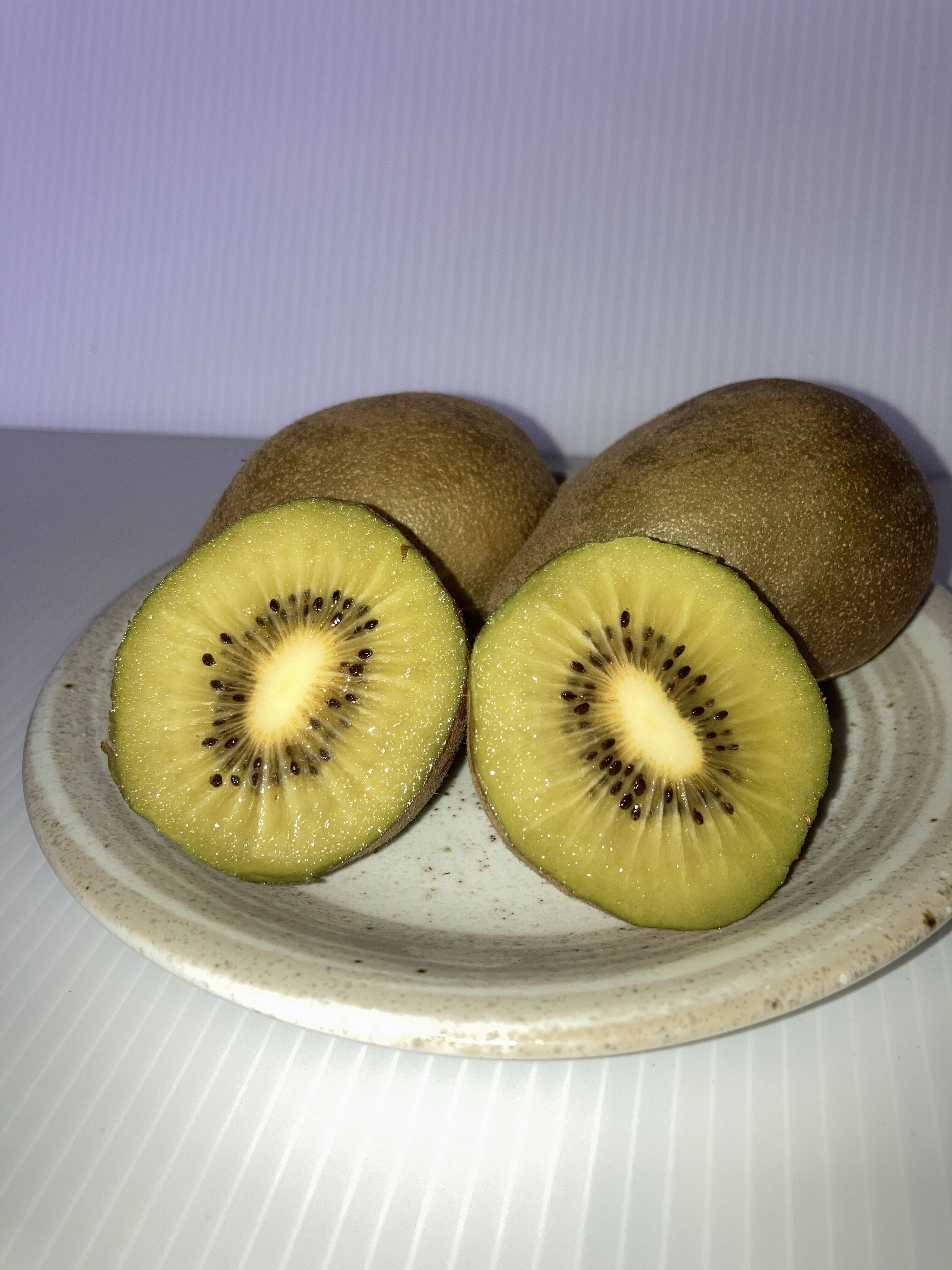 贈答にも】甘くてジューシーなゴールドキウイ！東京ゴールド13玉 850g