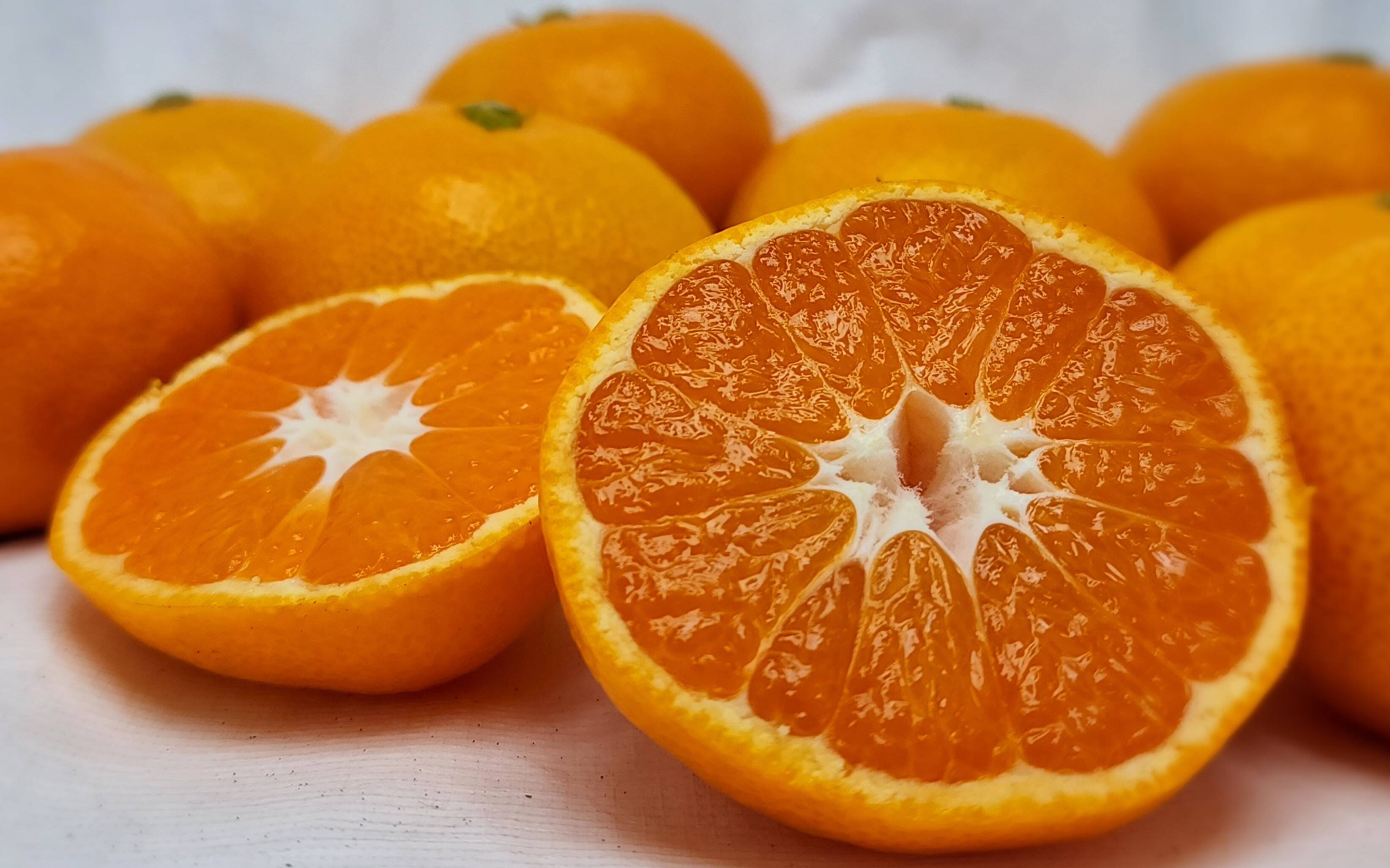 愛媛県ブラッドオレンジ中〜小玉 箱込み約5kg - 果物