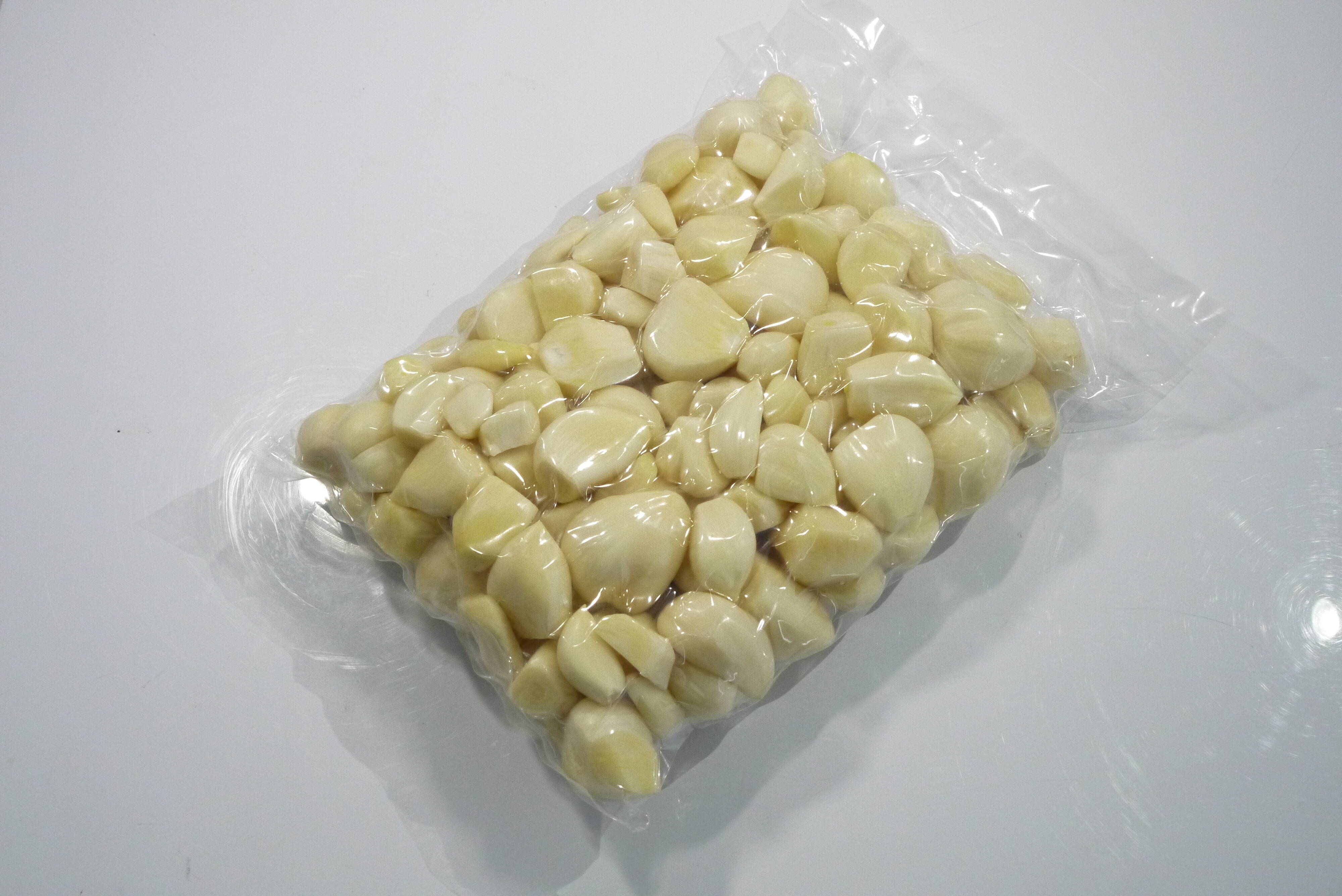 冷蔵】青森県産むきにんにく （ホワイト六片種）1kg×2パック 大・中