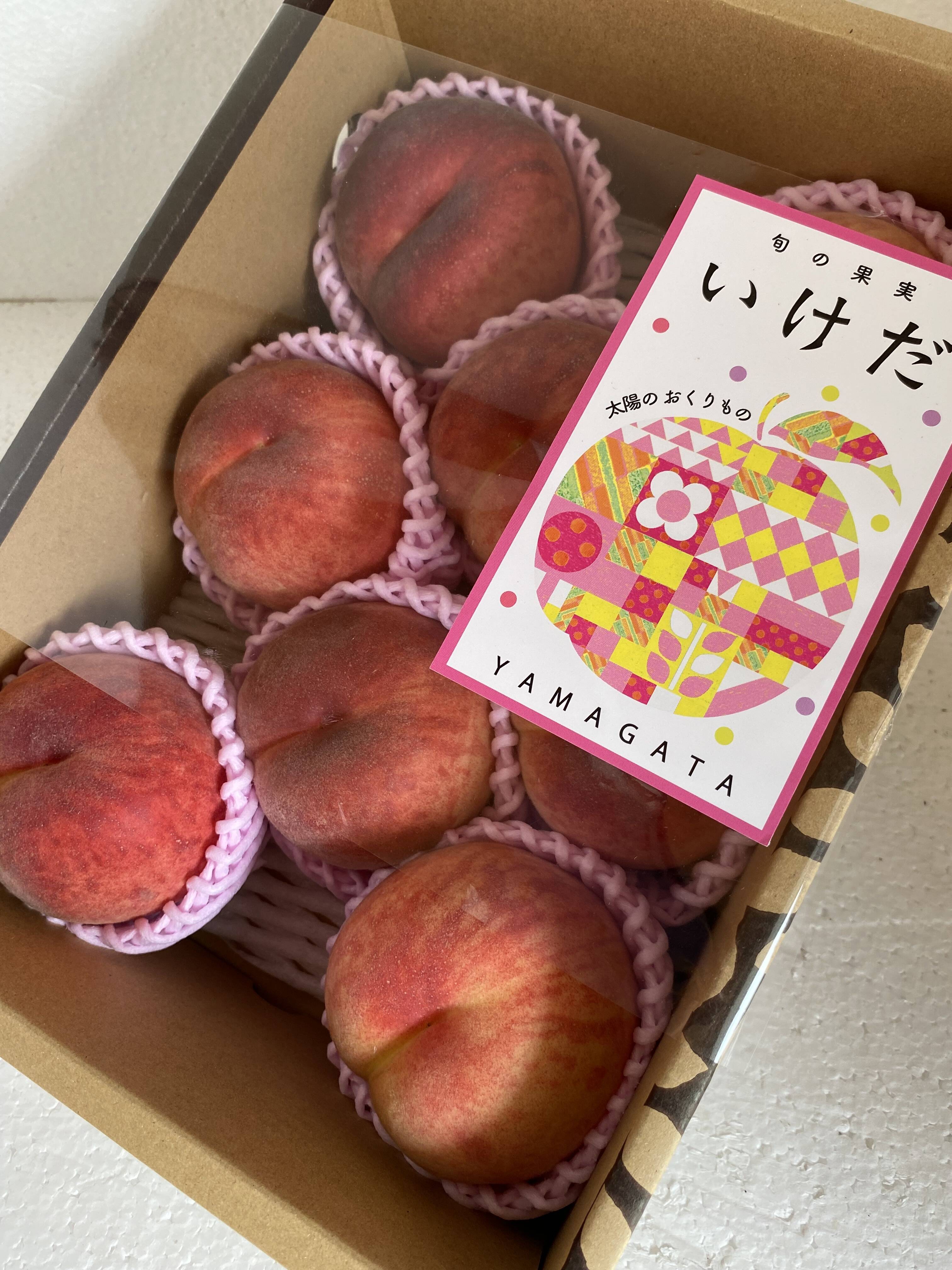 みずくま希少わら敷栽培白桃（手土産品質） 長野県産中身2kg以上✕2 甘さ濃厚な幻の白桃‼️山形県産いけだ【2キロ中玉】：山形県産のいけだ
