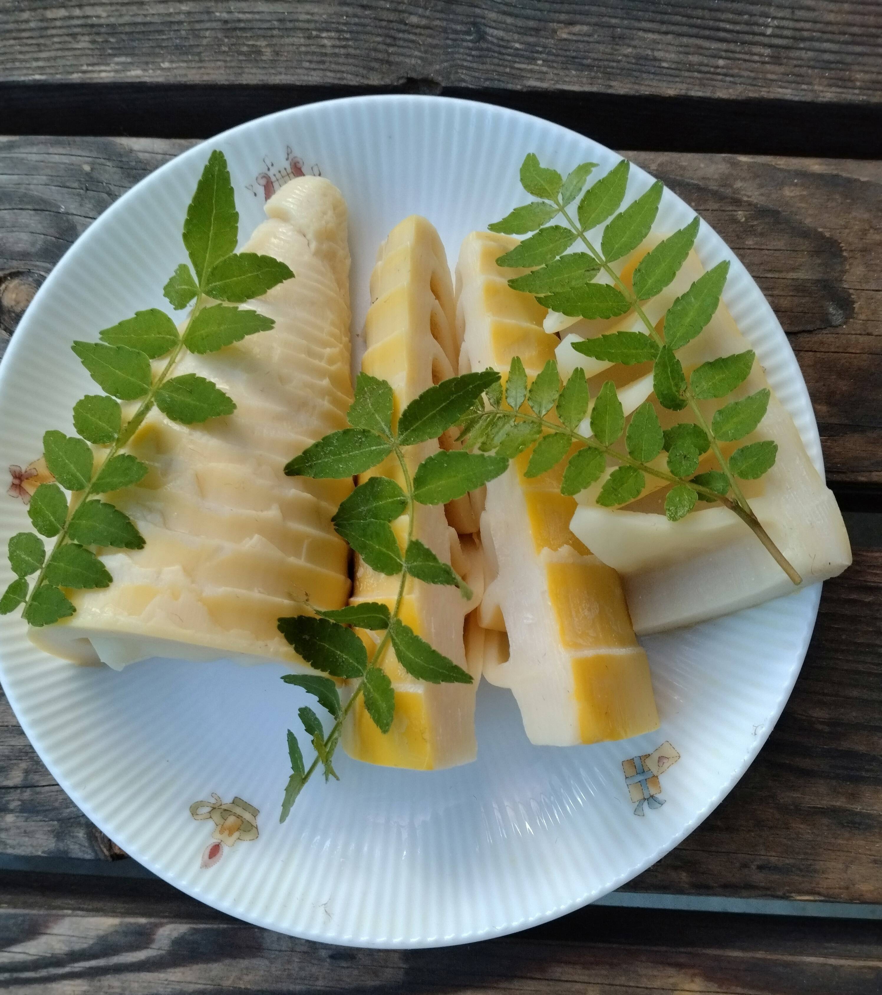 やわらかい天然の筍水煮（真空パック）：長野県産の野菜｜食べ