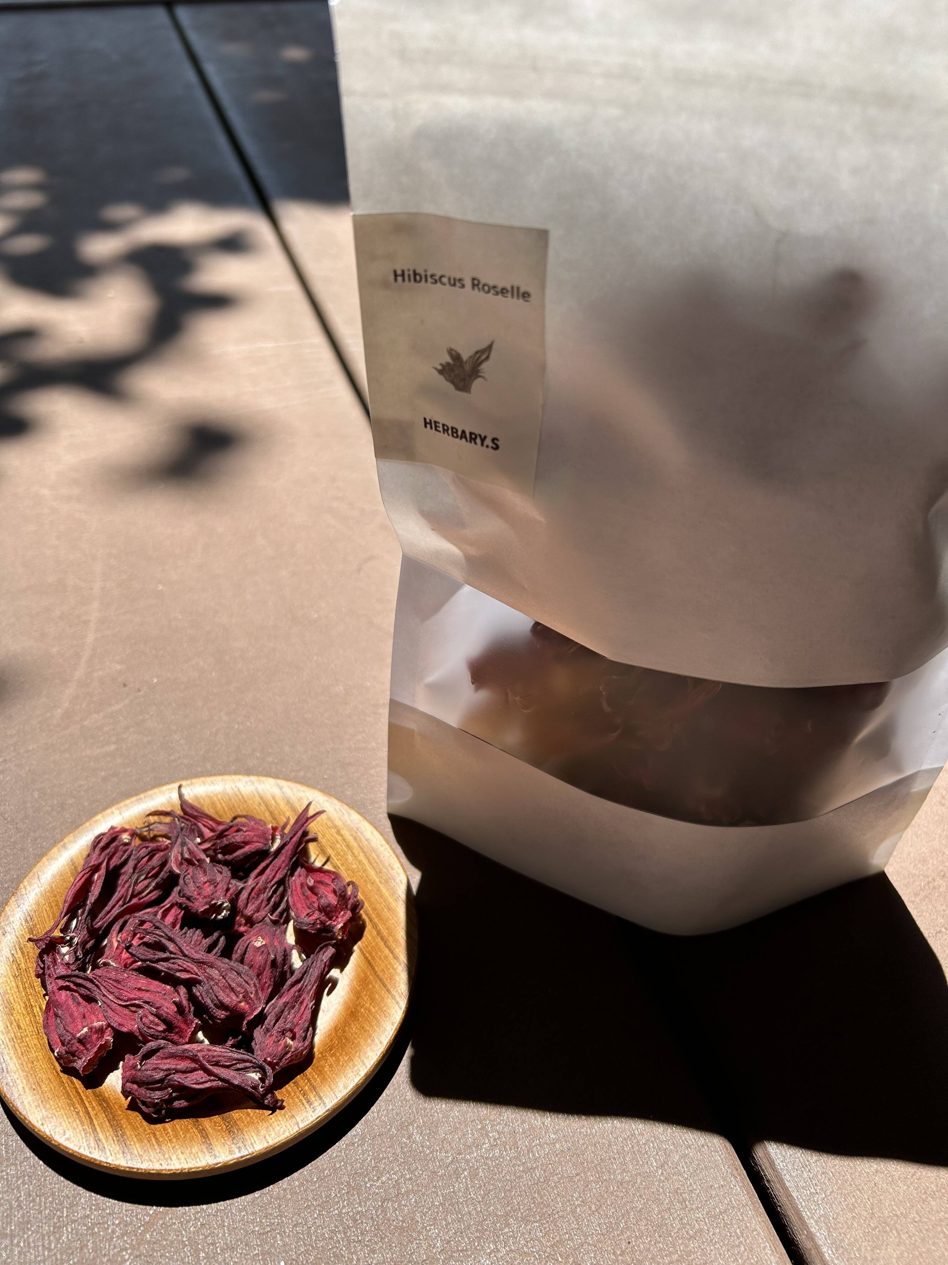 体と心に沁み渡る豊かな香りと味わい！ハーブティーリーフ8g