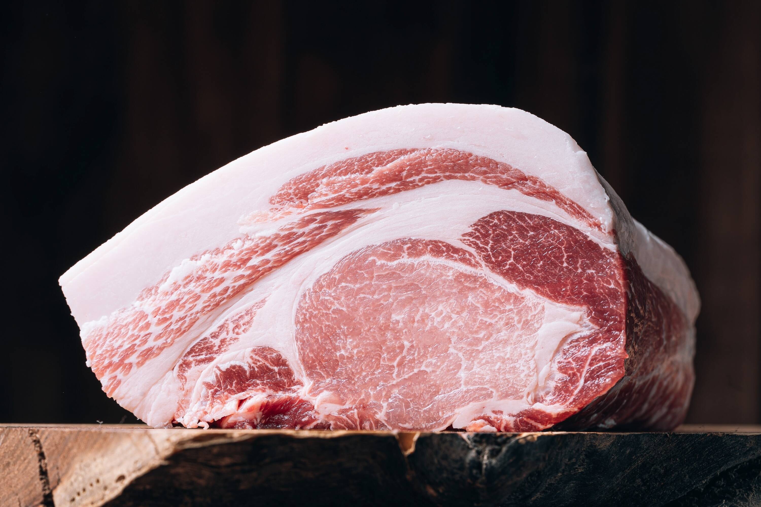 10名限定】三右衛門豚肉定期便【中】：茨城県産の三元豚｜食べチョク
