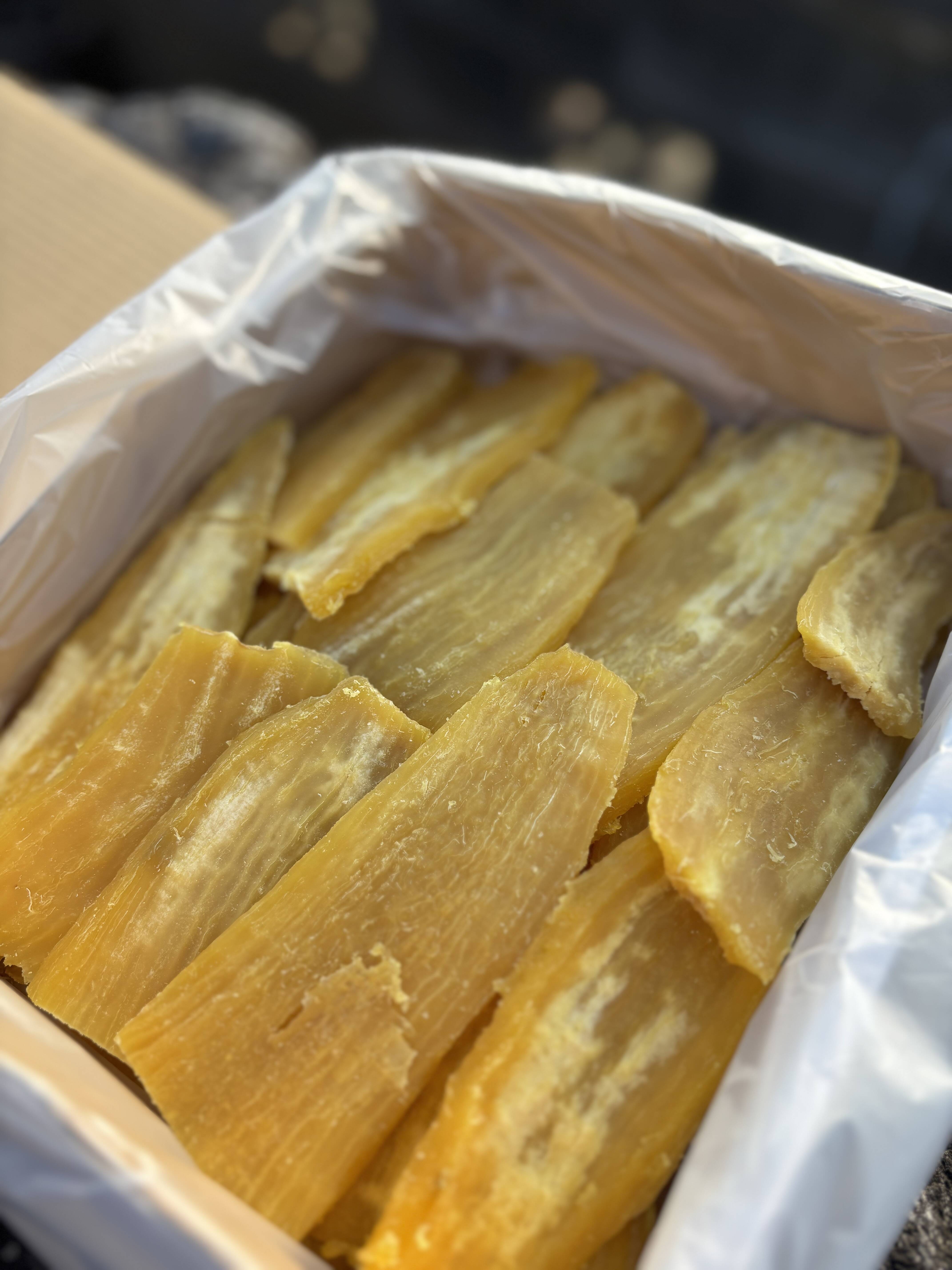 規格外品】紅はるか 平干し シロタ 箱バラ詰め 2kg：茨城県産の野菜