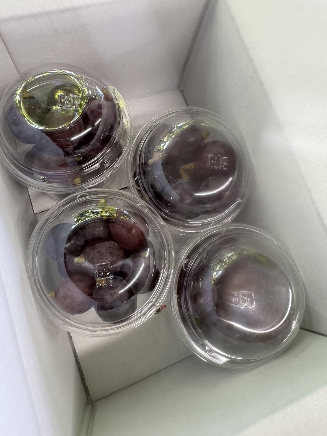 山梨県産藤稔 粒パック300g×4個：山梨県産の藤稔｜食べチョク｜産地