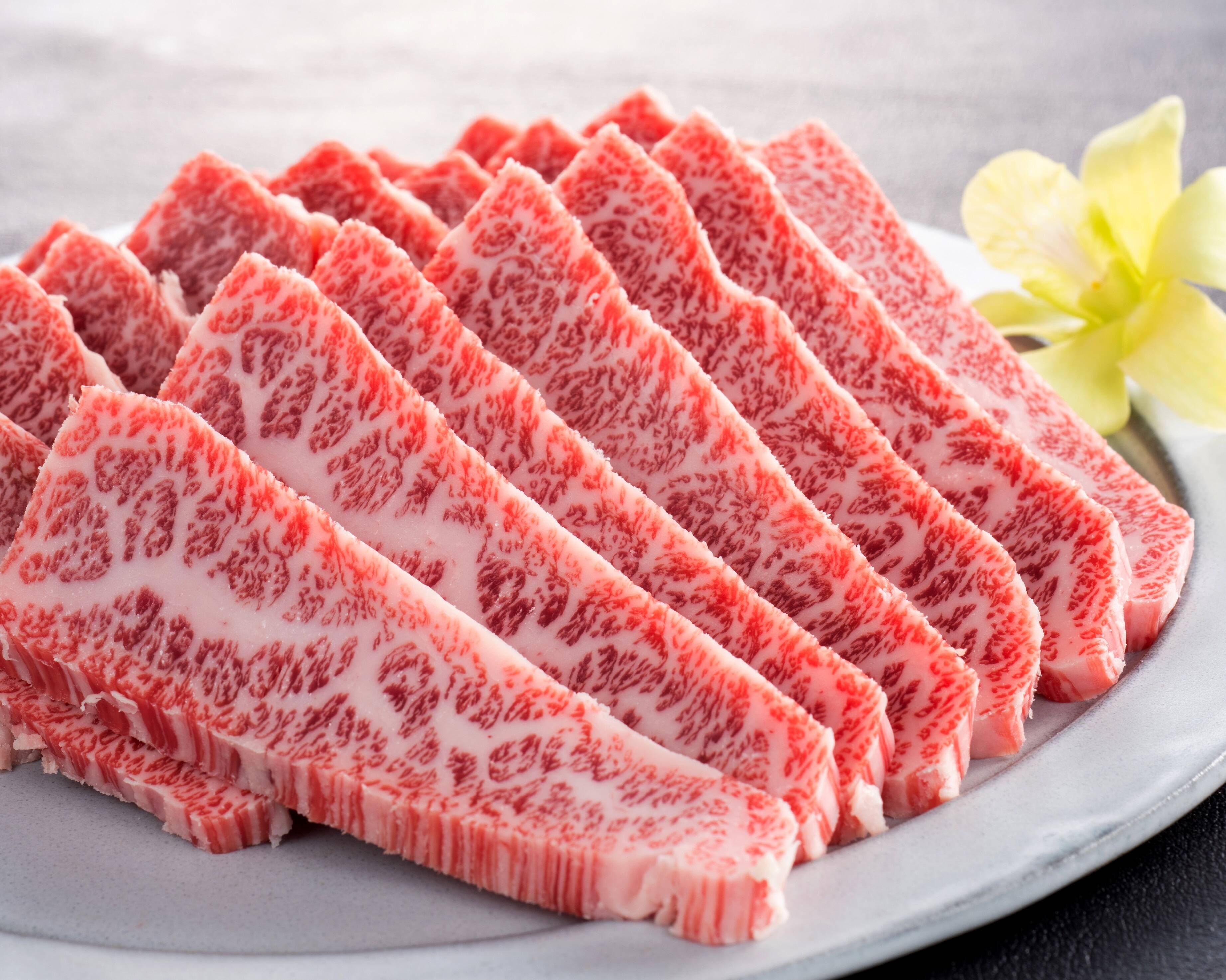 冬ギフト】【肉の芸術】松阪牛カタモモバラ焼肉・BBQ用800ｇ自家製焼肉