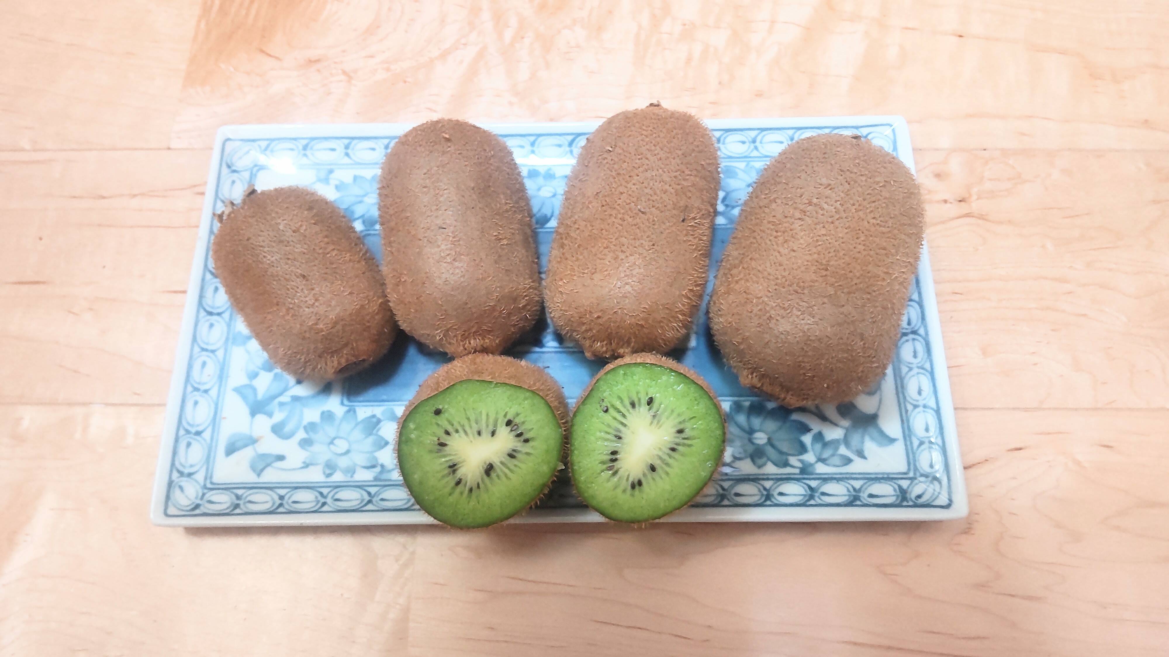 大阪産キウイ（香緑） みつばちさんのキウイフルーツ 未追熟 2kg S