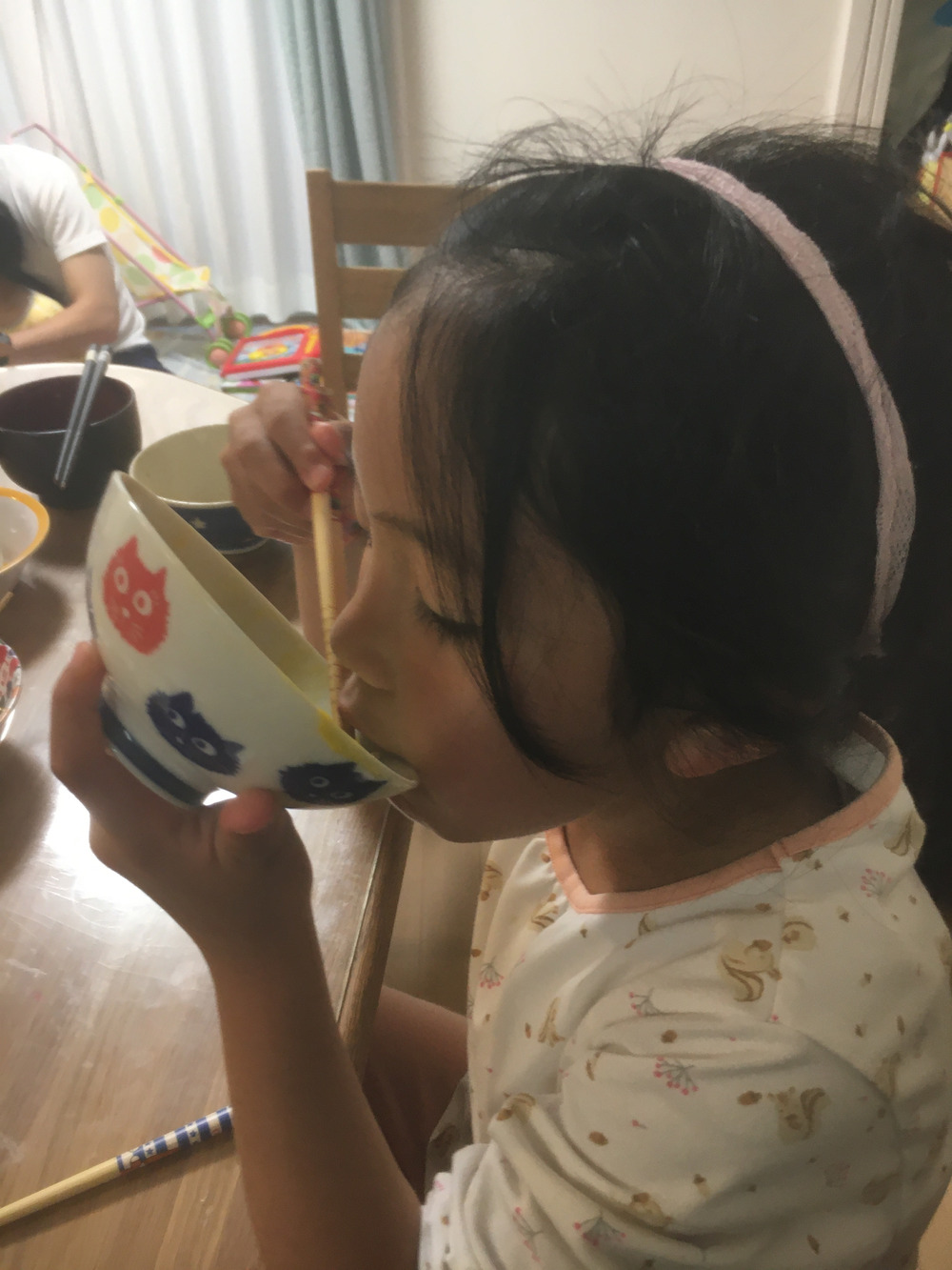 中村 良美さんが大地の卵さんの 限定セット 健康と美容によい餌を与えた平飼い有精卵 青い卵 アローカナ 10個と赤玉10個のセットが 届いたよ を投稿しました 食べチョク