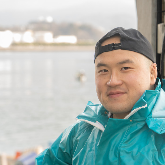 広島牡蠣　鈴木水産