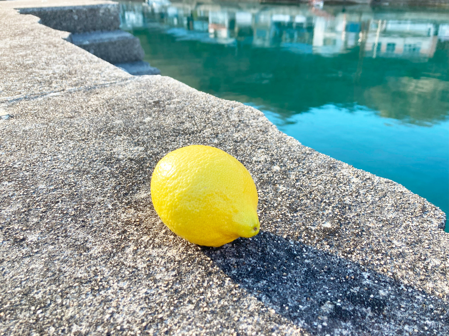 ワックス/防腐剤不使用 ジューシー香り抜群！広島大長産レモン2KG（M