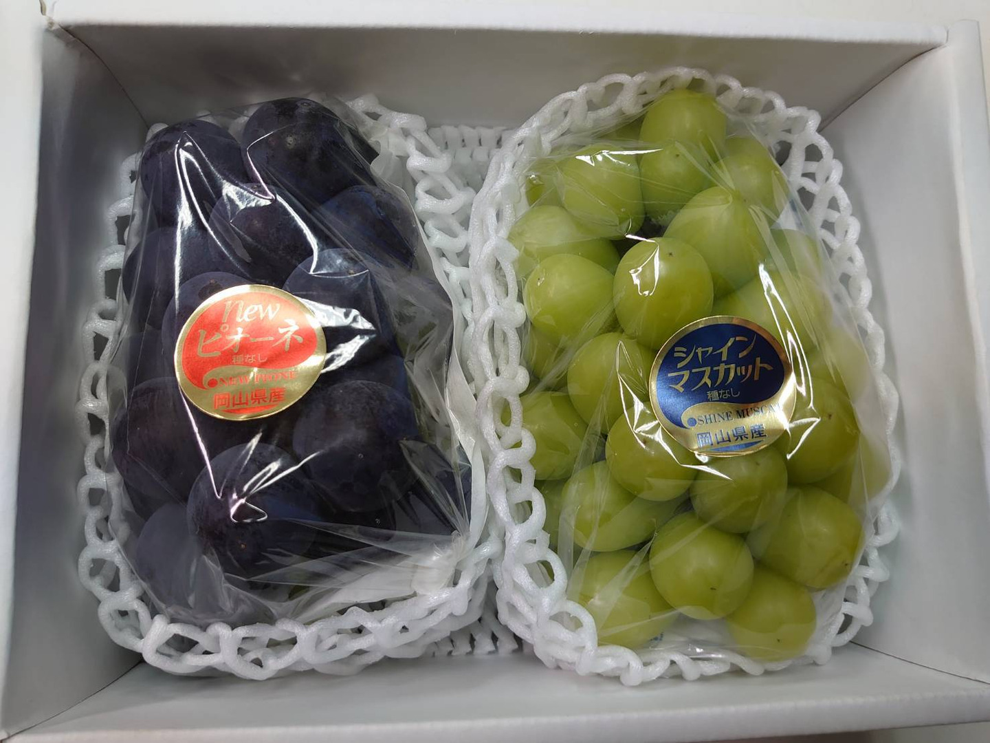 朝採れ！岡山県産ピオーネ2kg(4〜5房) 岡山県産 ピオーネ 計2kg以上・5房入り【お届け期間:7月1日〜8月