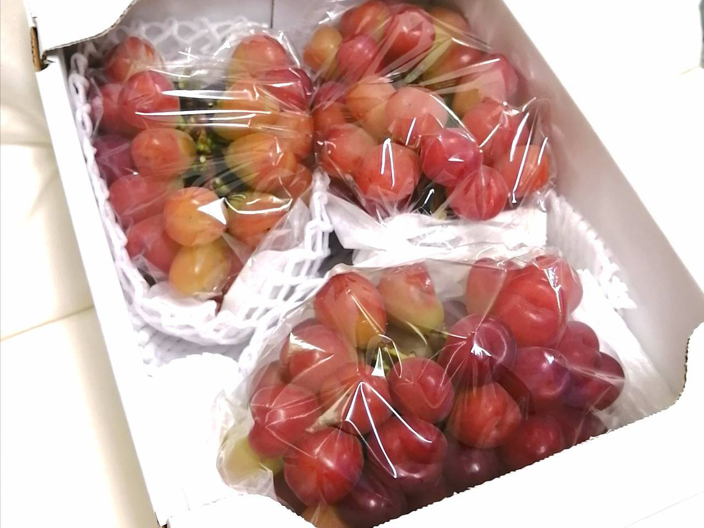 岡山県産ぶどう マイハート 2房 訳有り】シャインマスカットの娘 マイハート2kg箱：岡山県産の