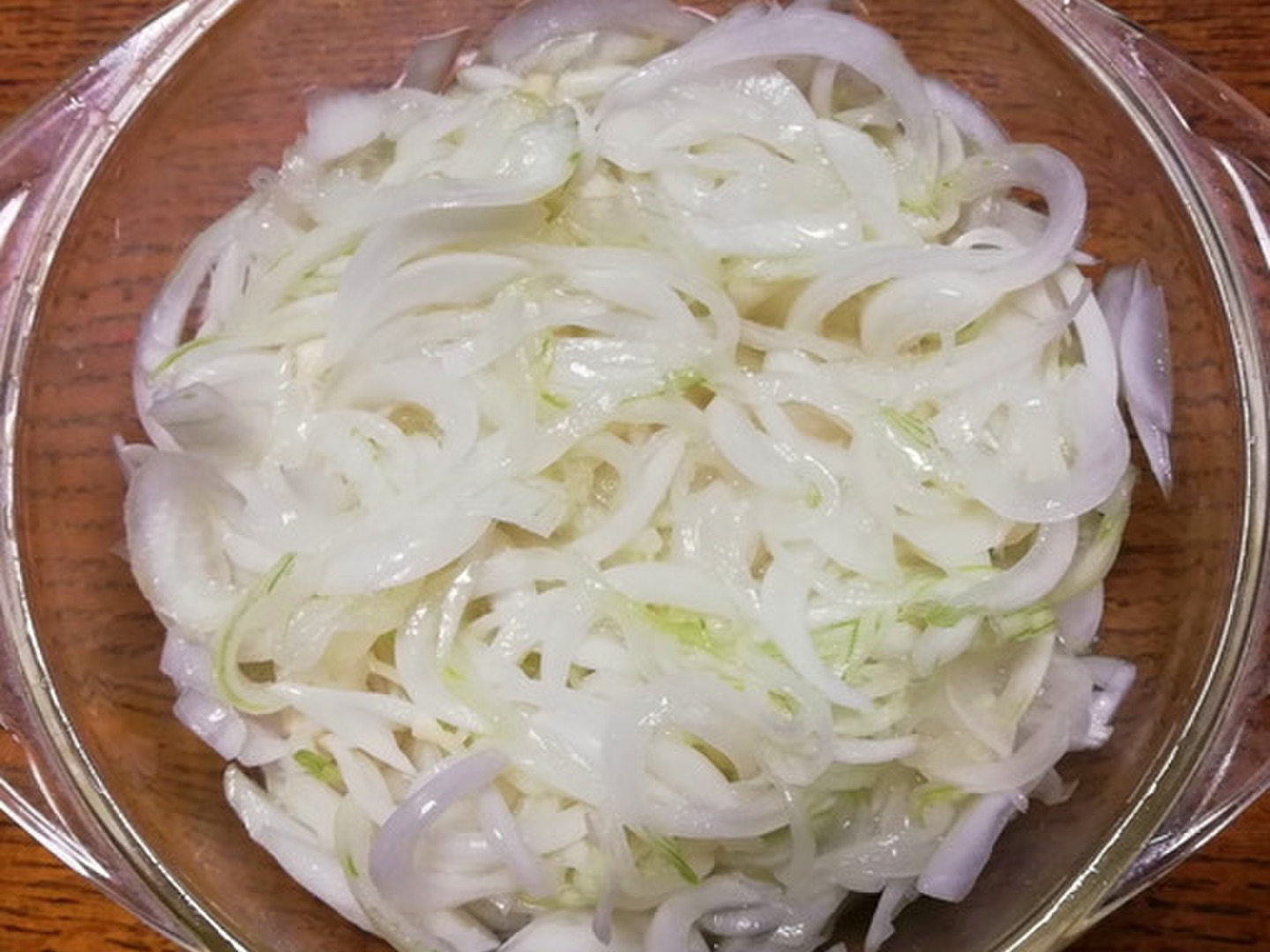玉ねぎの重さはどのくらい？大中小の大きさ別の重さや100g当たり