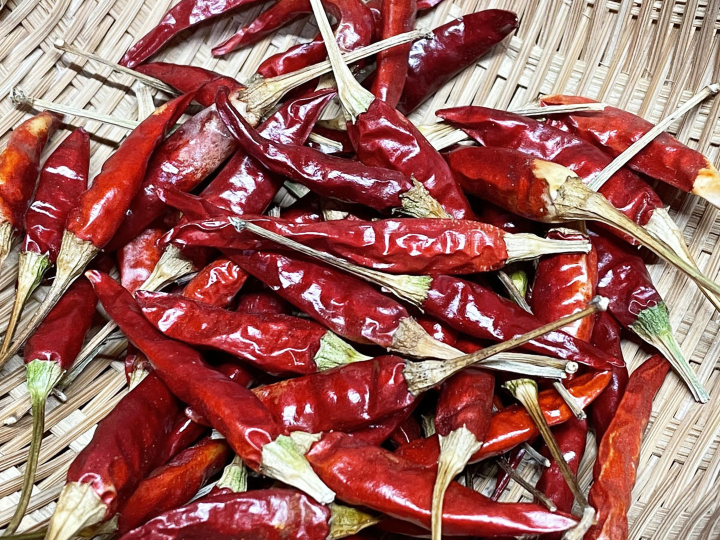 激安！特価品 メール便〉乾燥唐辛子（鷹の爪）20g【無肥料・栽培期間中農薬不 野菜