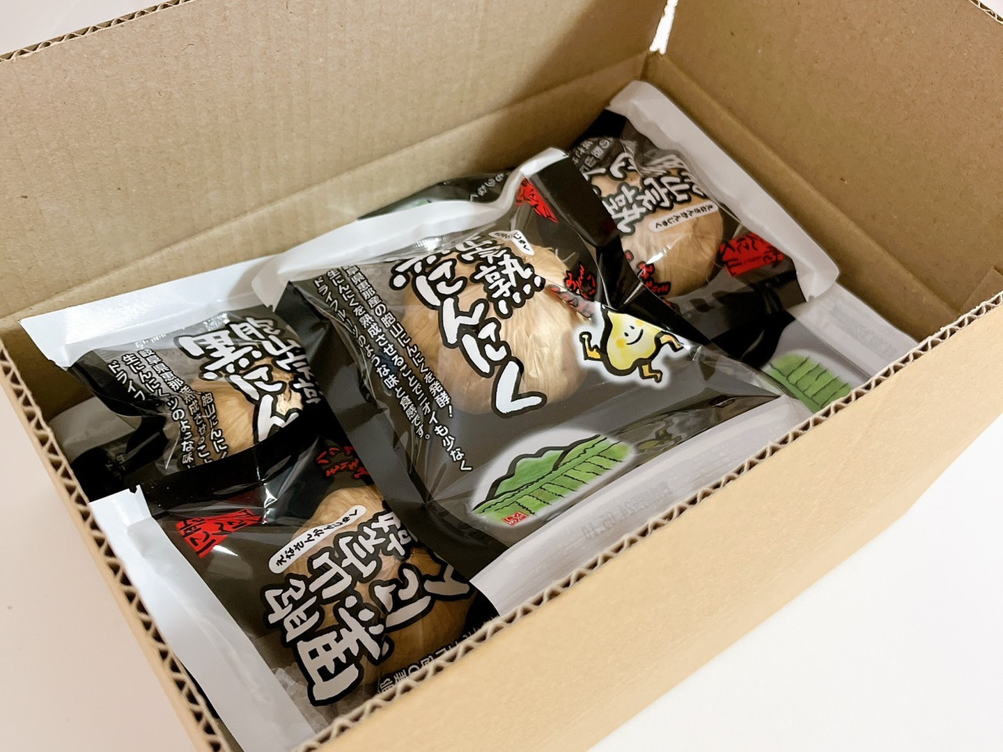 黒にんにく】胞山完熟黒にんにく Mサイズ 10個入り：岐阜県産の