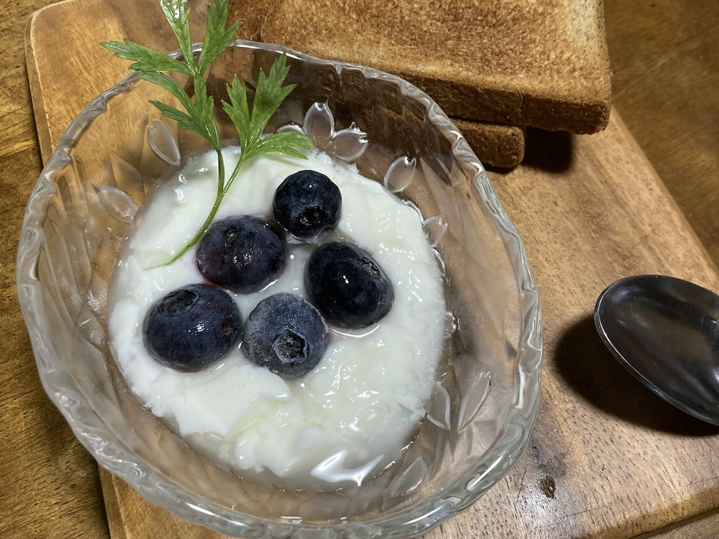 ★よっち　完熟冷凍ブルーベリー【中粒〜大粒】５㌔ ☆よっち 完熟冷凍ブルーベリー【中粒〜大粒】5