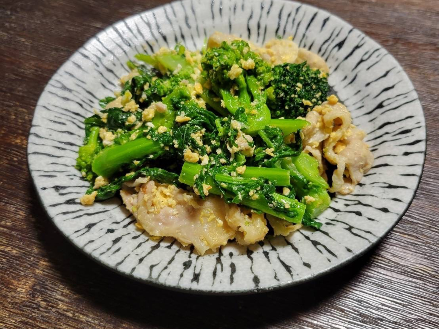SAKAVEGE 菜の花 1000g：香川県産のその他葉物野菜｜食べチョク