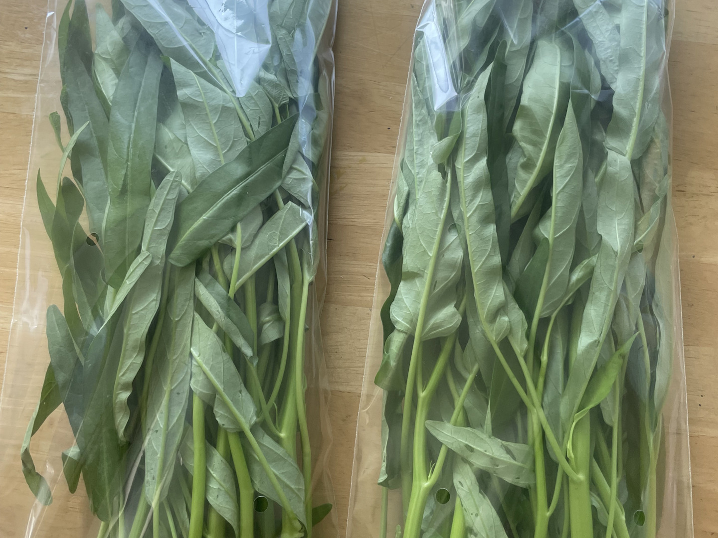 空心菜　４キロ シャキシャキとした食感、癖のない味わいな「空心菜」100g