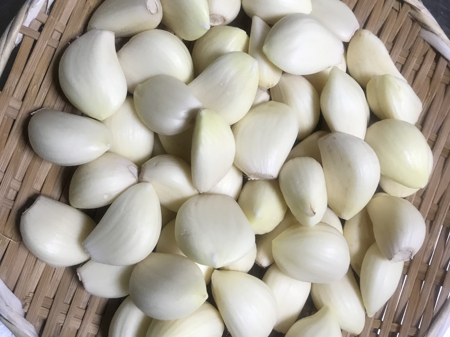 大人気！2026年産無添加むきにんにく（大小込）（1kg）：愛知県産の