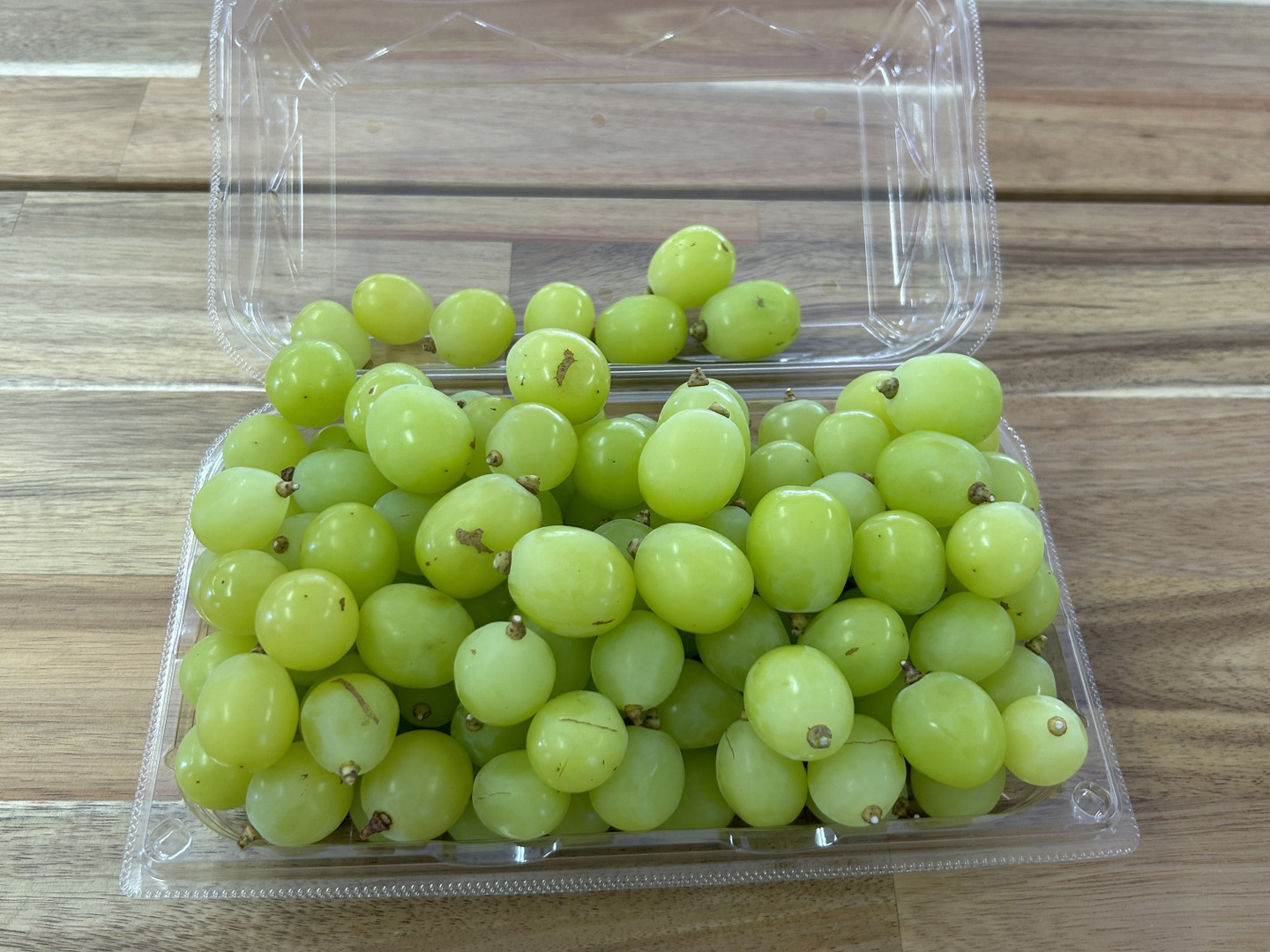 予約販売 規格外】山梨県産シャインマスカット 粒売り2kg以上(1kg×2箱 果物