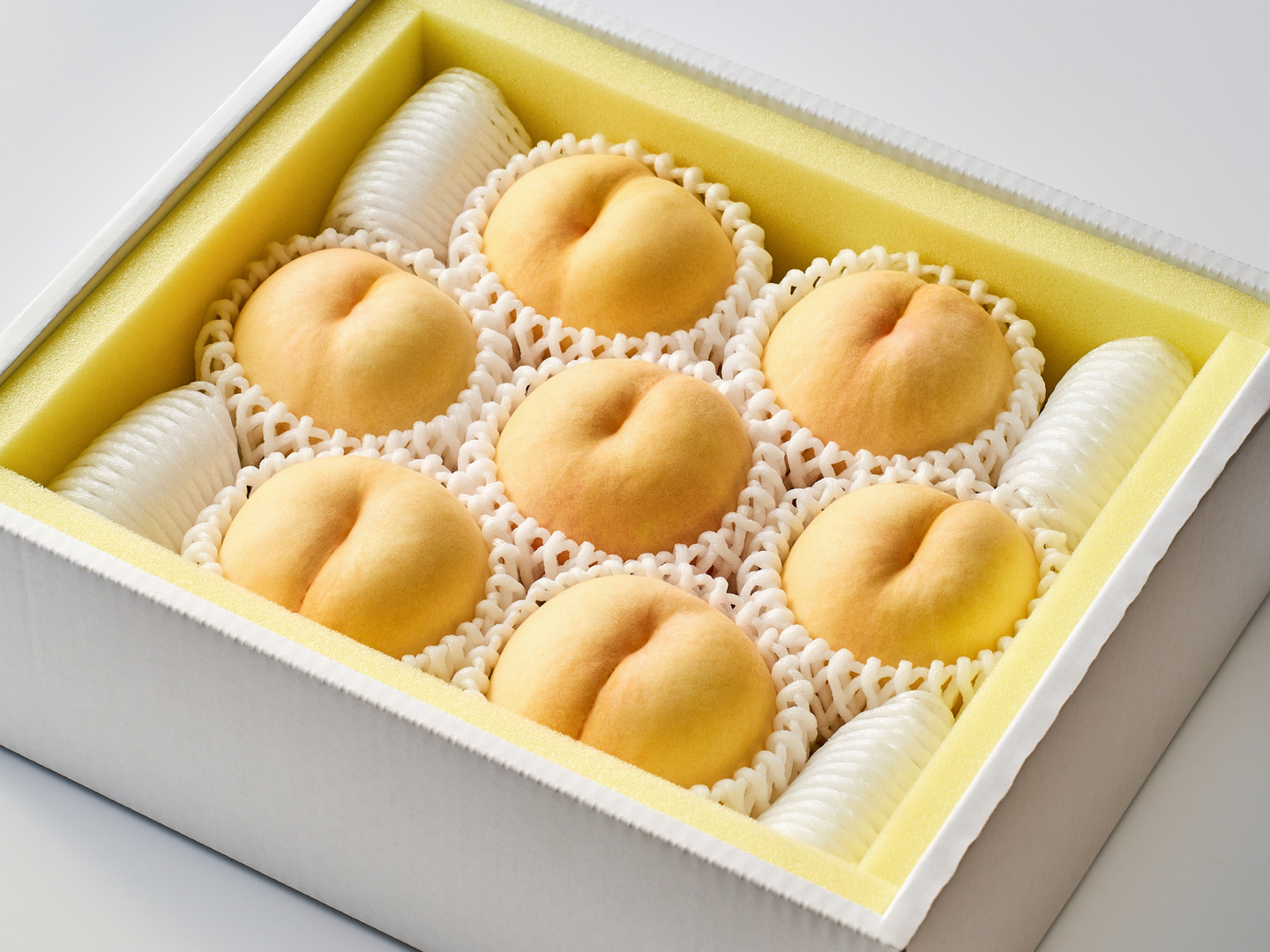 訳あり桃】白麗（2kg箱）：岡山県産の白桃｜食べチョク｜産地直送(産直