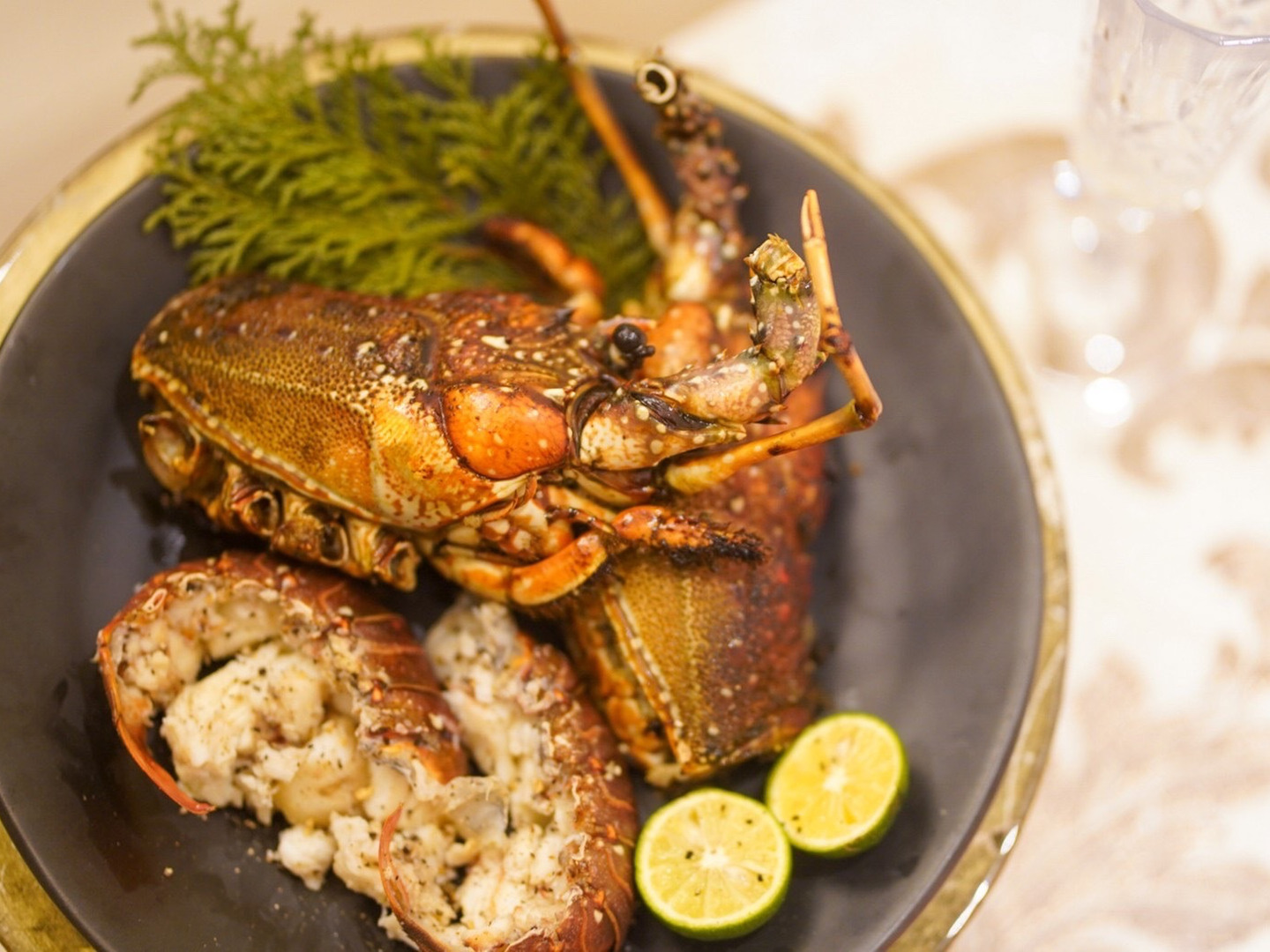 50% OFF 以上 - レディース福袋 🦞生誕10年物🦞】【ギフト対応】綺麗な高知の海で育った伊勢海老 初日カバー