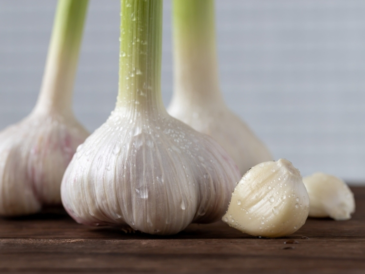 とっておきし福袋 掘りたてフレッシュ 生 にんにく (1kg)：埼玉県産のその他 野菜