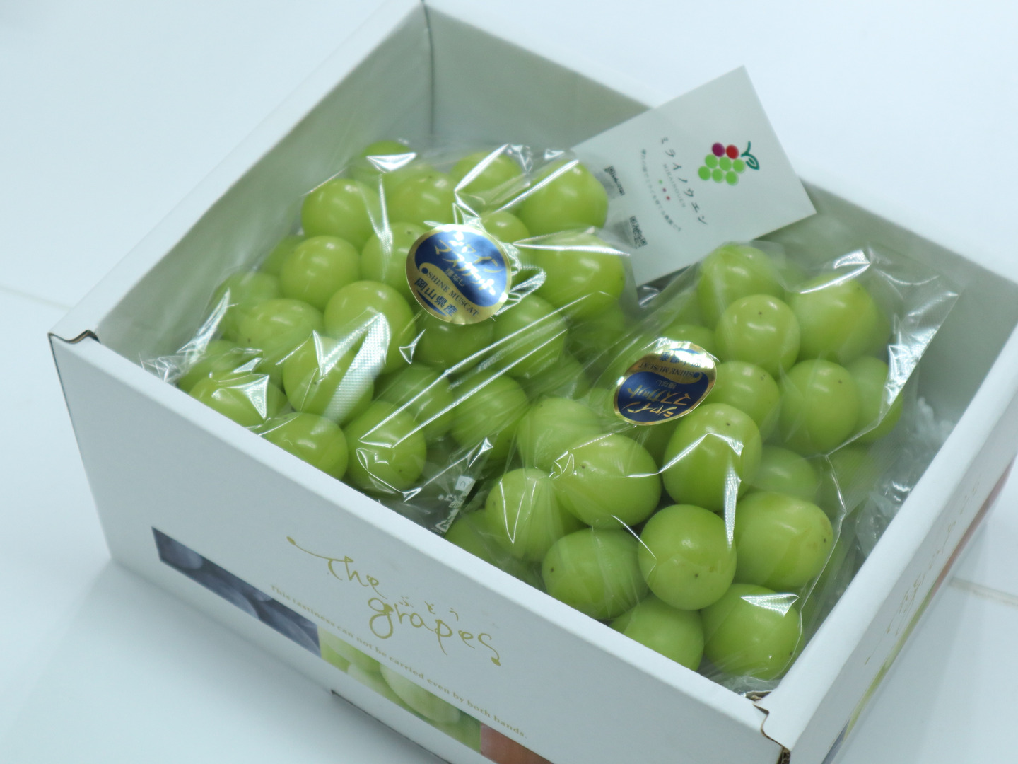 専用出品　岡山県産シャインマスカット　約6.0kg 厳選】岡山県産シャインマスカット【贈答用】 約750g×2房入り