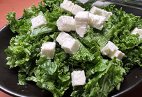 カーリーケールの塩もみサラダ