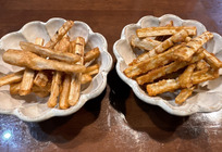 ◎ごぼうの唐揚げ(2種類の味)