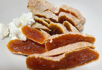 干し柿のクリームチーズ添え