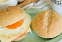 ＼様々な具材で好みにアレンジ／ネバリゴシで作るお食事パン♪