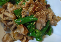豚肉と万願寺とうがらしの甘辛炒め