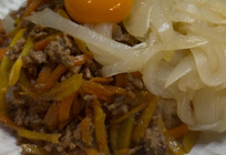 10分で豪華な仕上がり！新玉で甘い＆旨いビビンバ