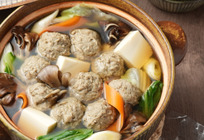 釜揚げいりこの鶏つみれ鍋