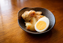 食欲増進⭐︎鶏手羽元と大根の梅干し煮